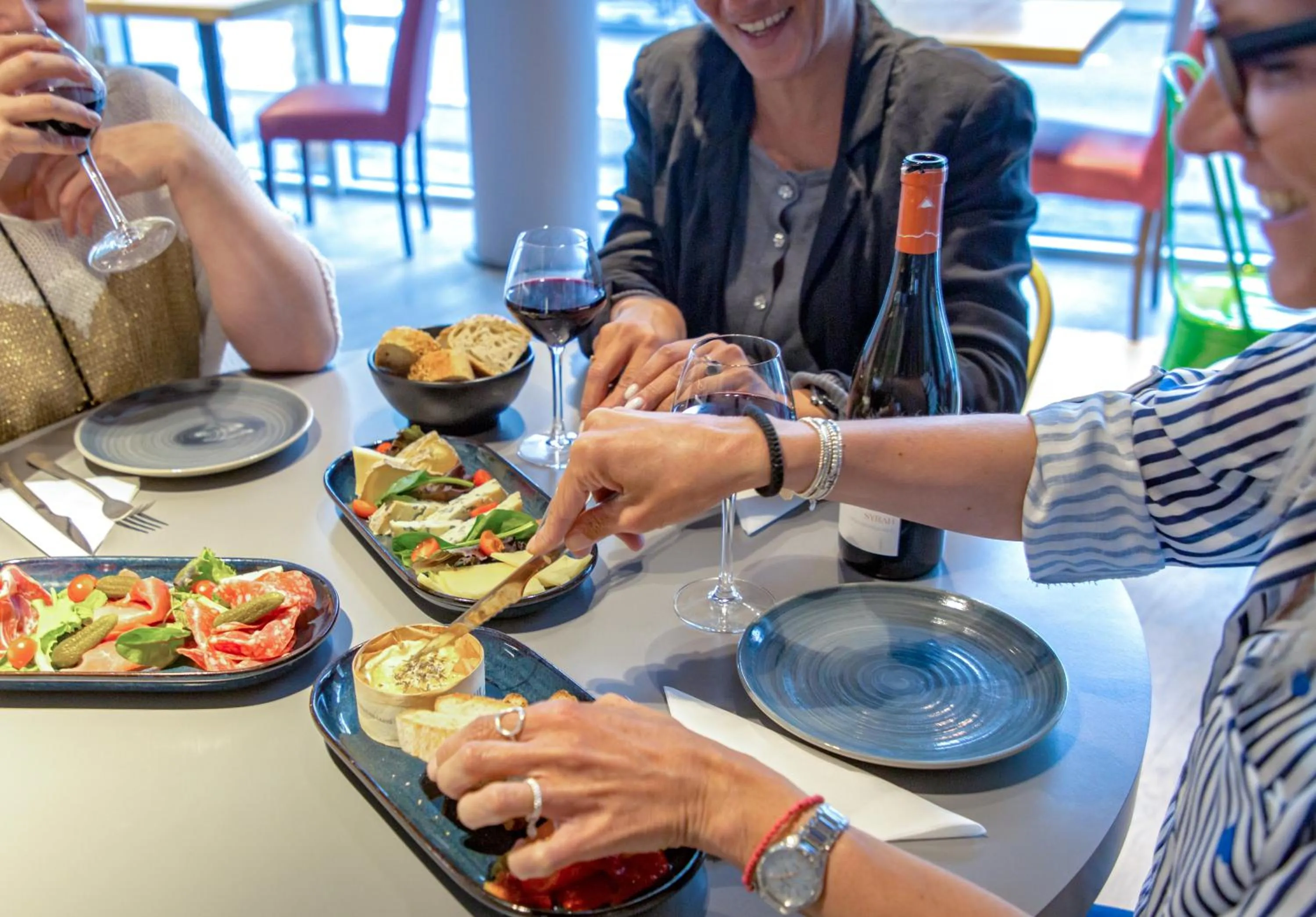 Restaurant/places to eat in Campanile Clermont Ferrand Centre