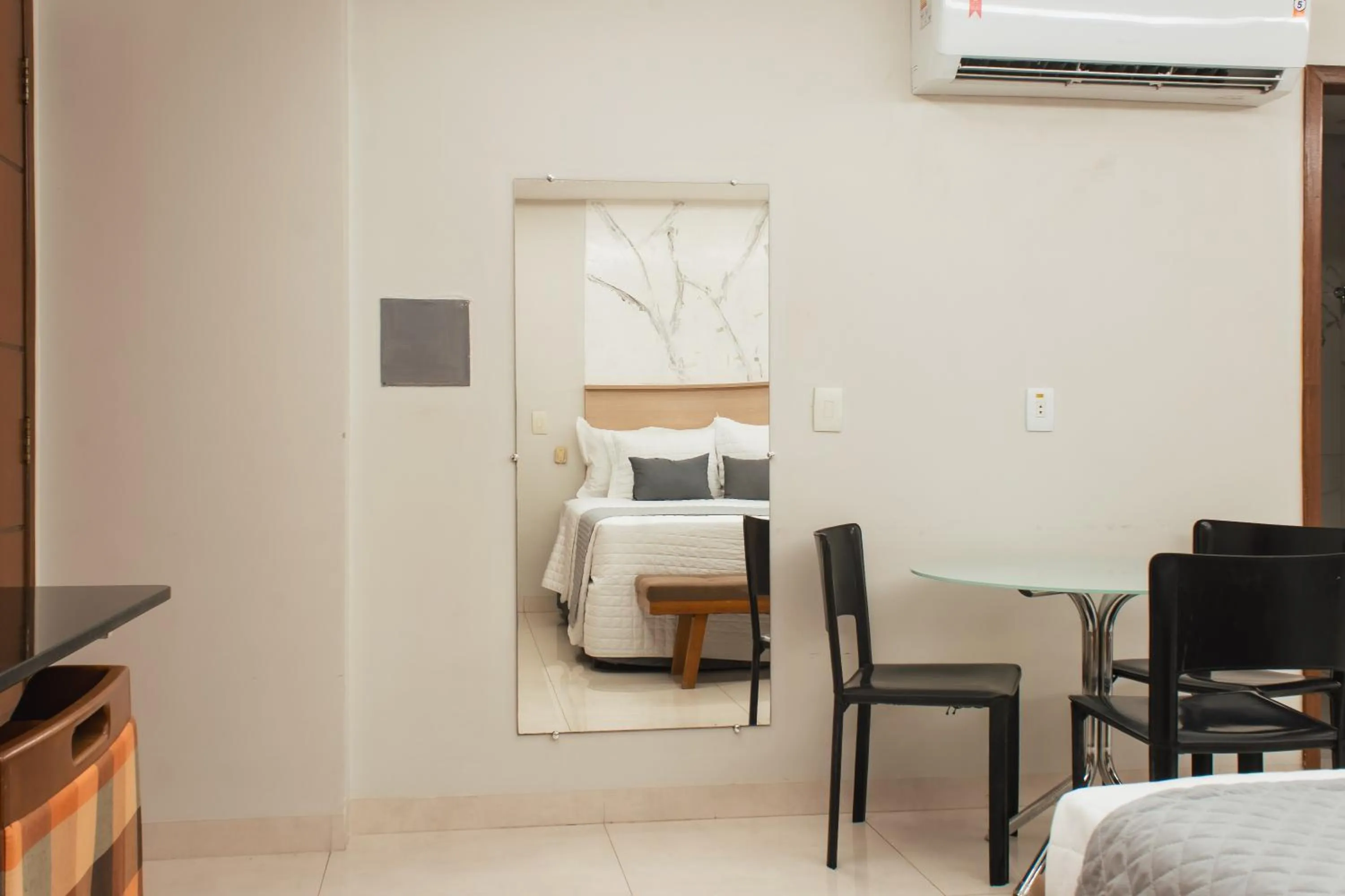 Bed in Atrium Confort Hotels