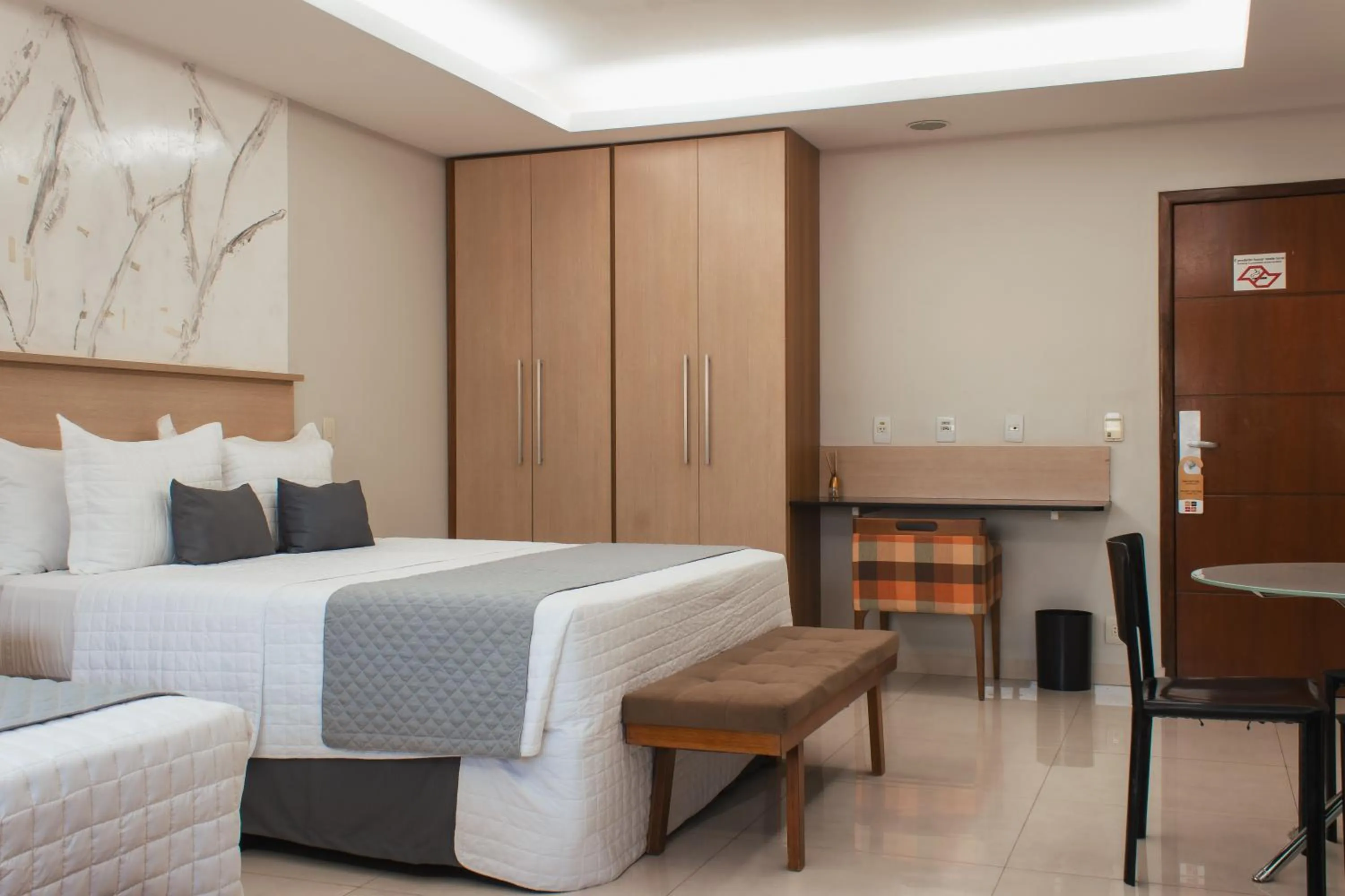 Photo of the whole room, Bed in Atrium Confort Hotels