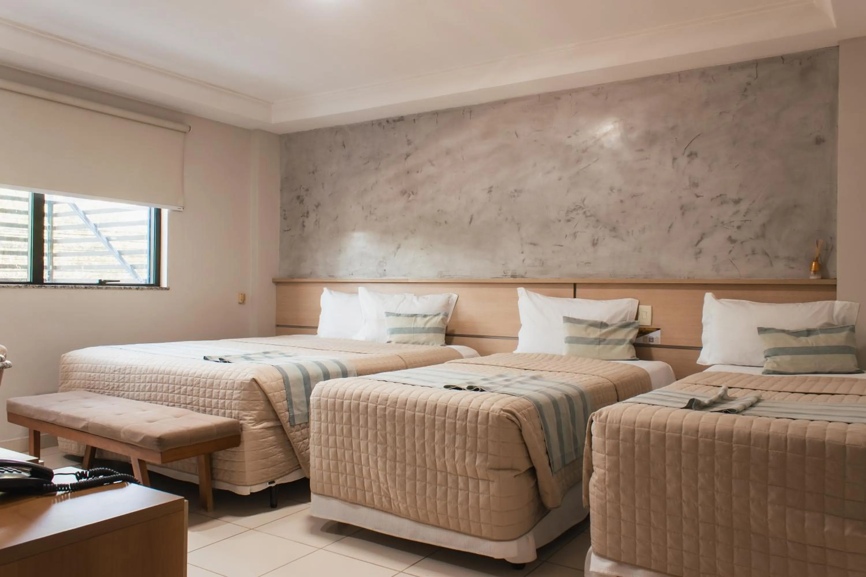 Bed in Atrium Confort Hotels