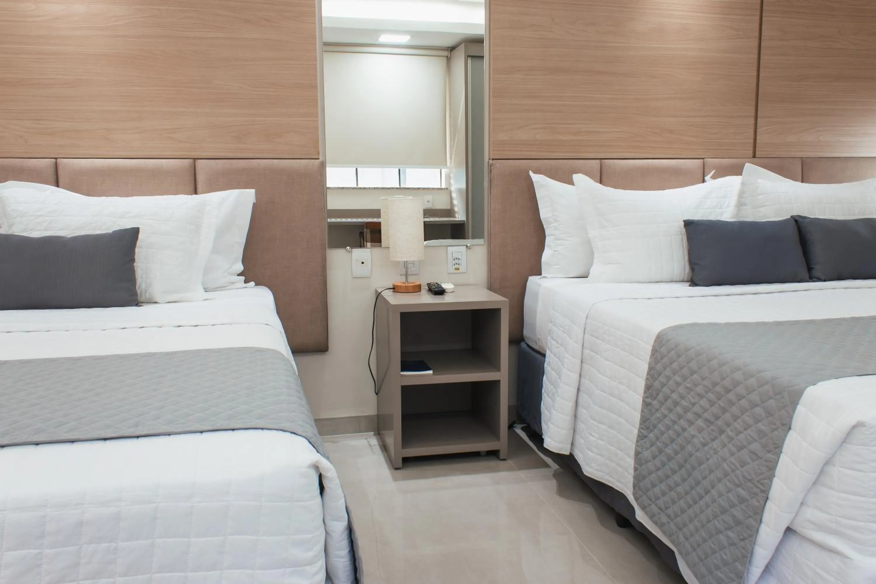 Photo of the whole room, Bed in Atrium Confort Hotels