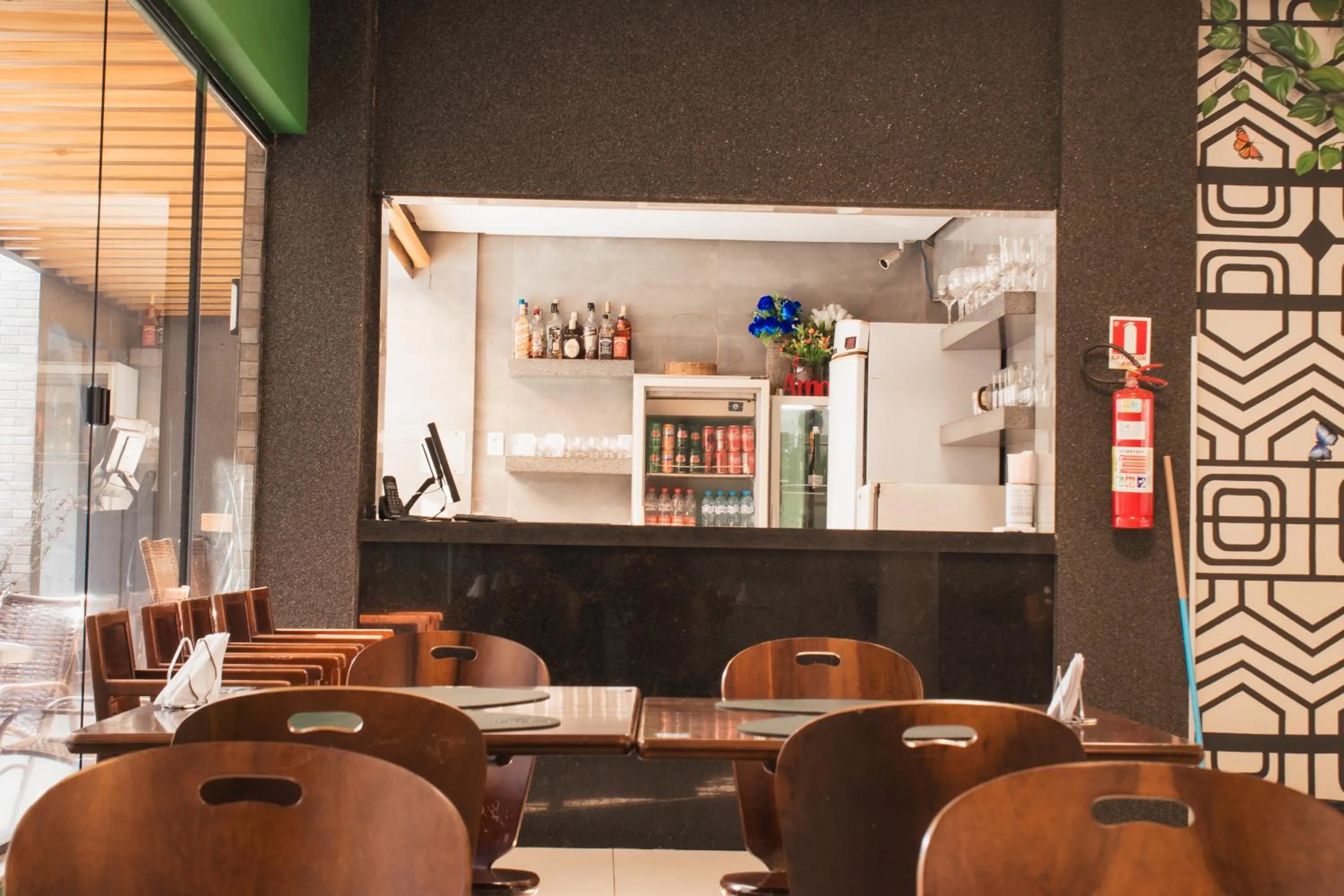 Restaurant/places to eat in Atrium Confort Hotels