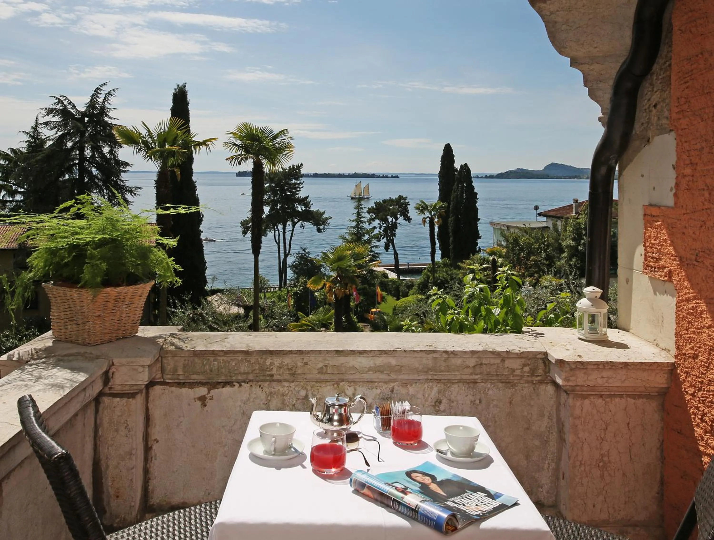 Patio in Hotel Bellevue