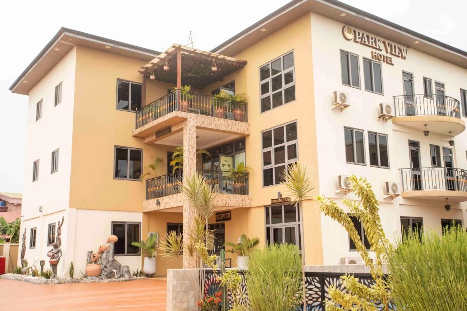 Property building in Parkview Hotel