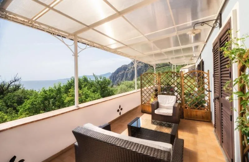 Balcony/Terrace in B&b La Giara