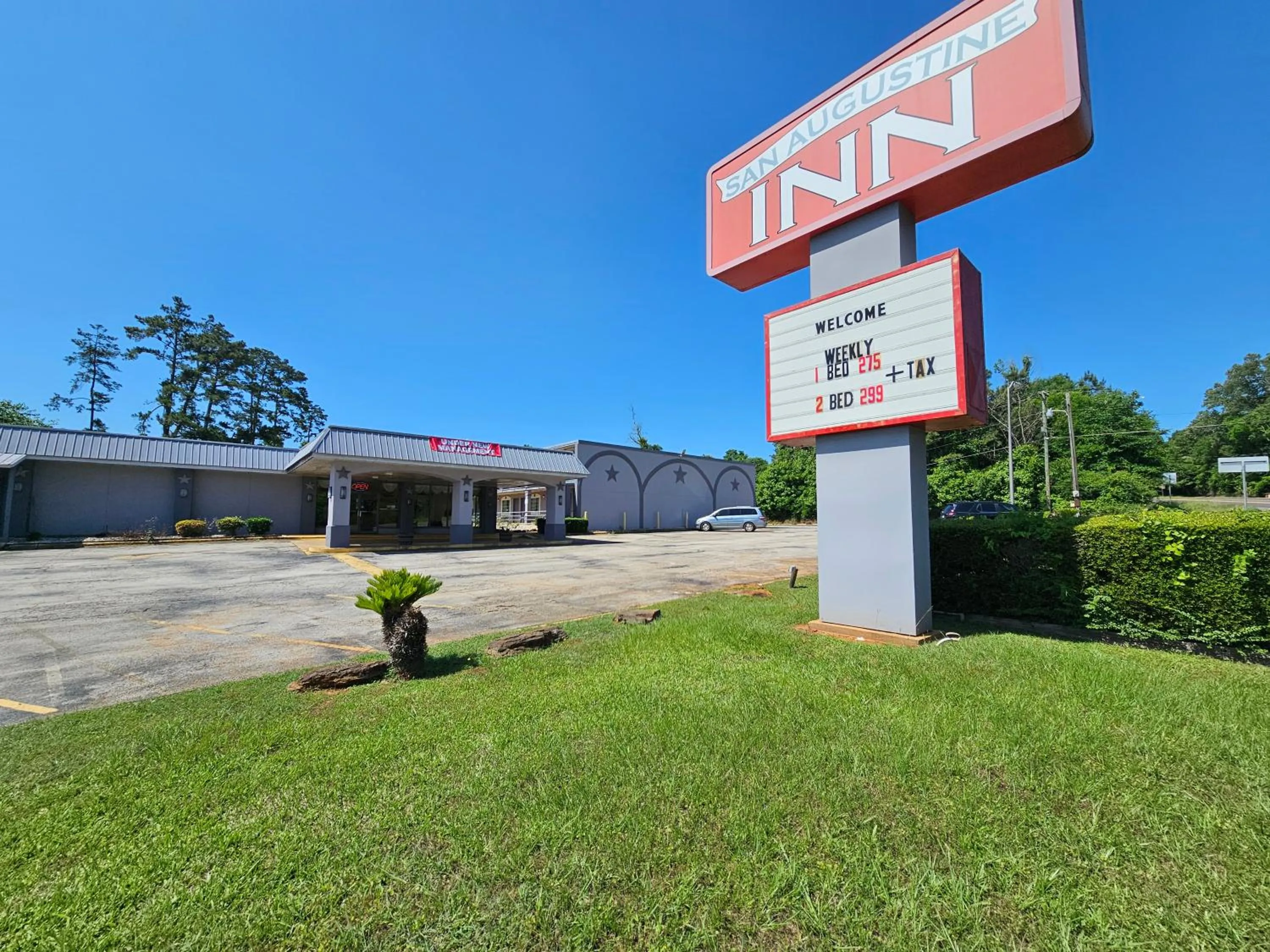 Property building in San Augustine Inn
