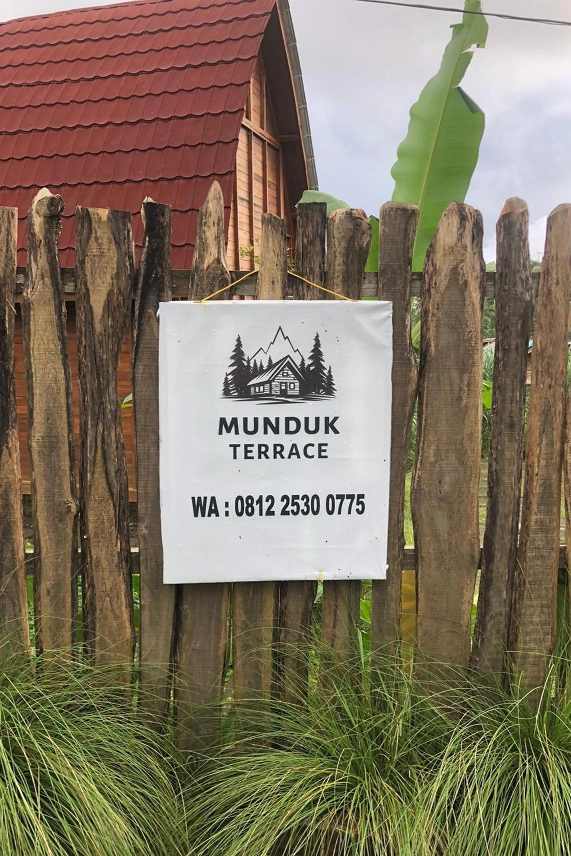 Text overlay in Munduk Terrace