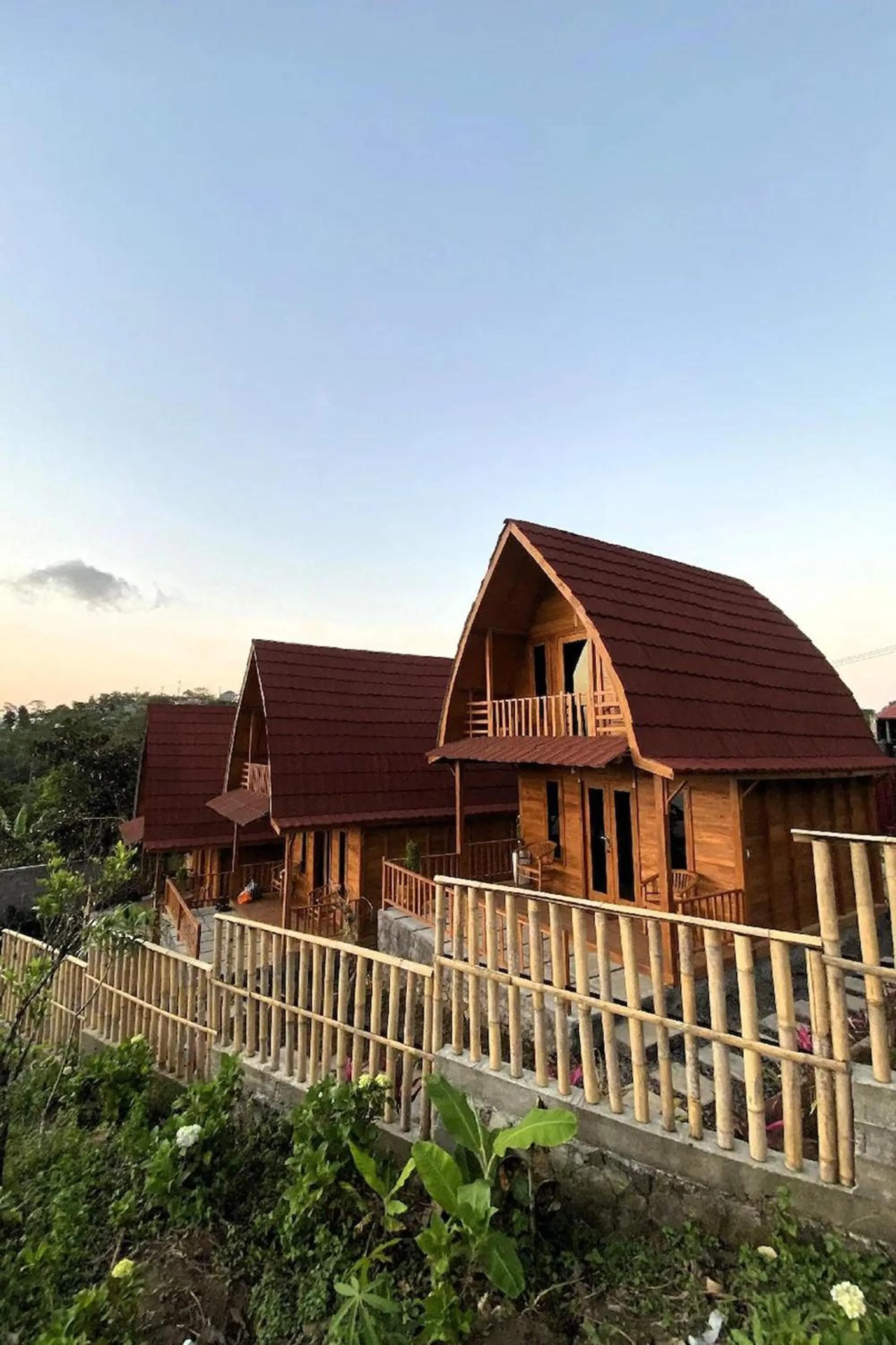 Property building in Munduk Terrace