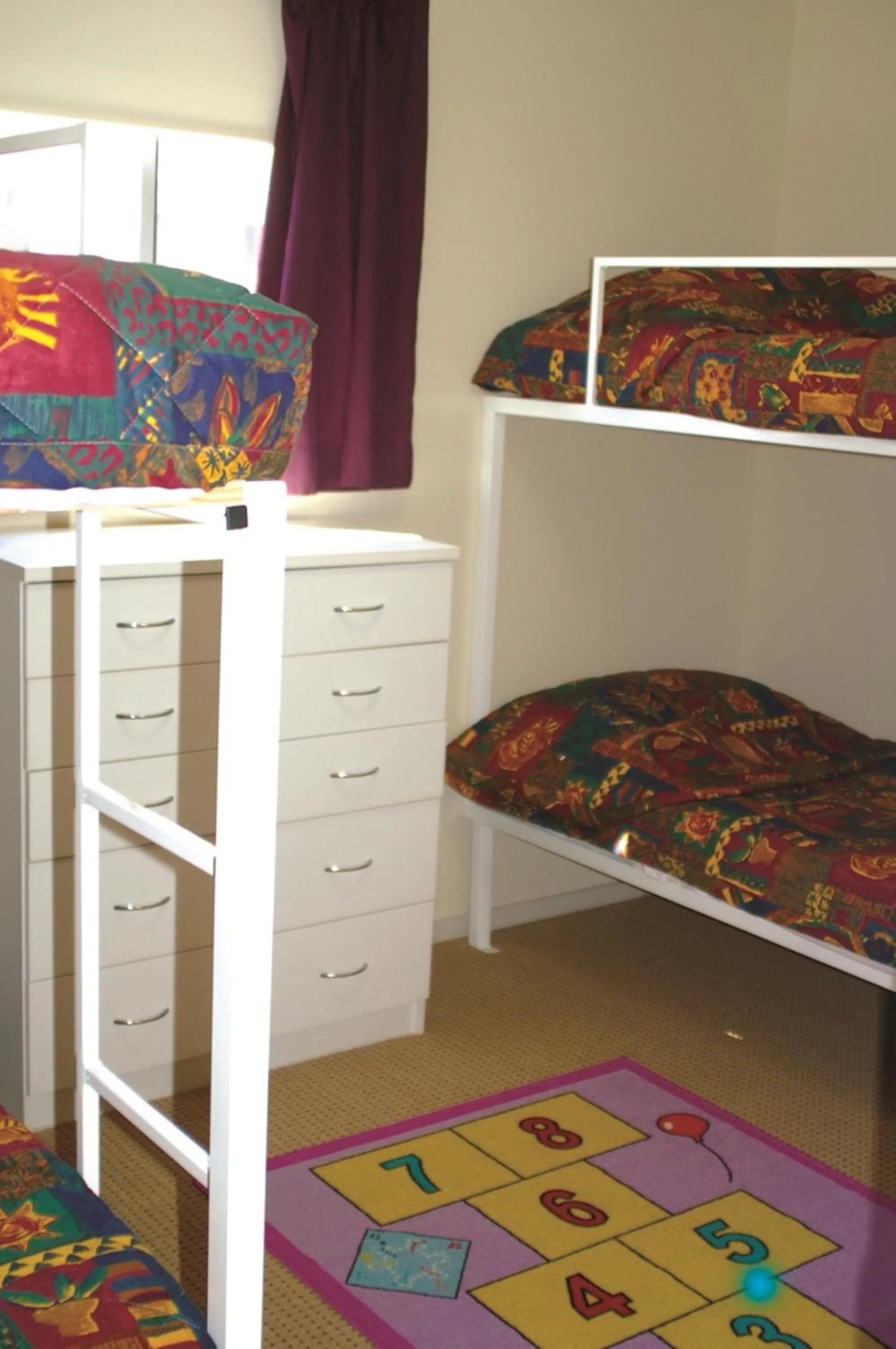 bunk bed, Bed in Smugglers Cove Holiday Village
