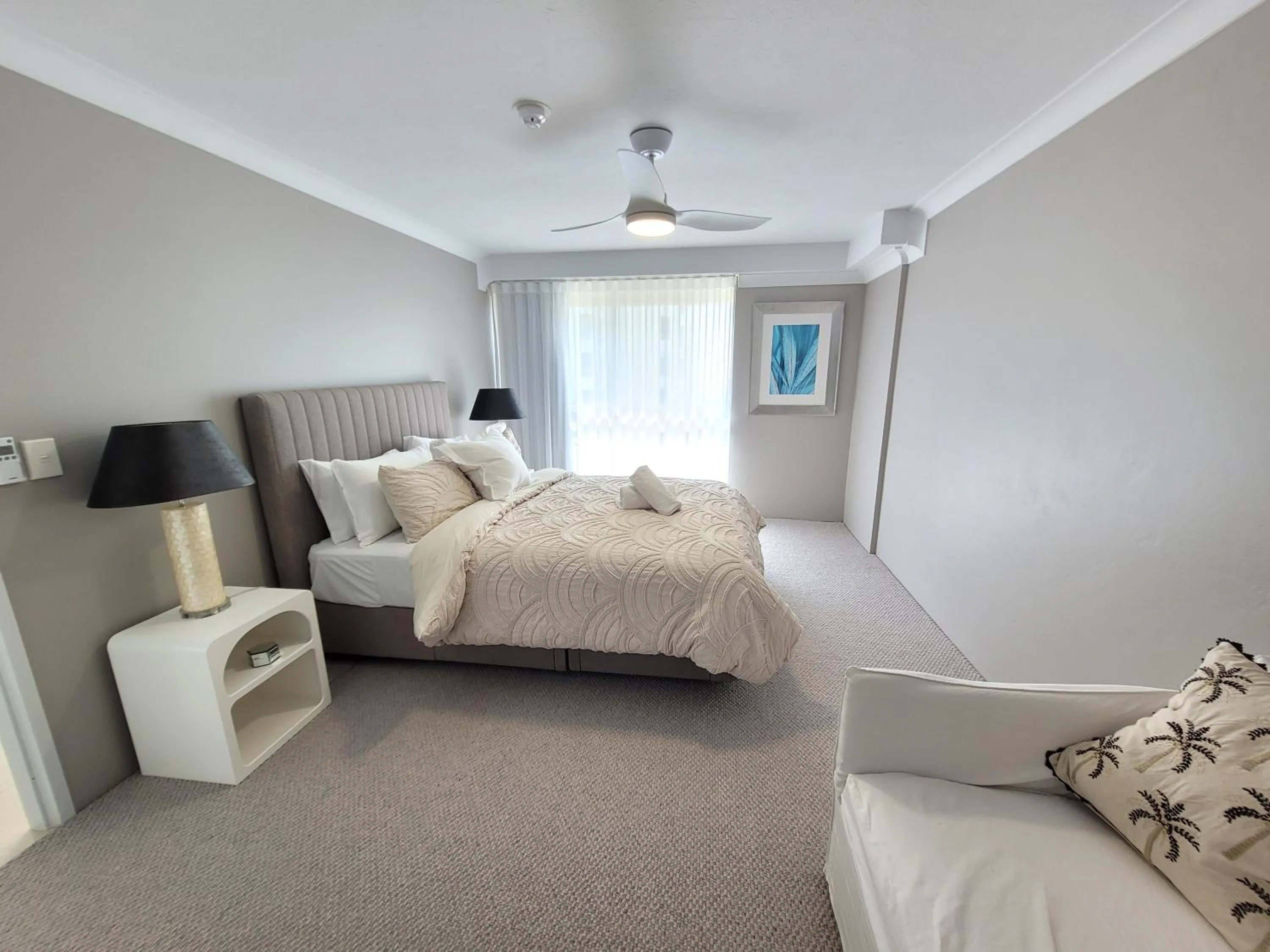 Bedroom, Bed in Surfers Chalet