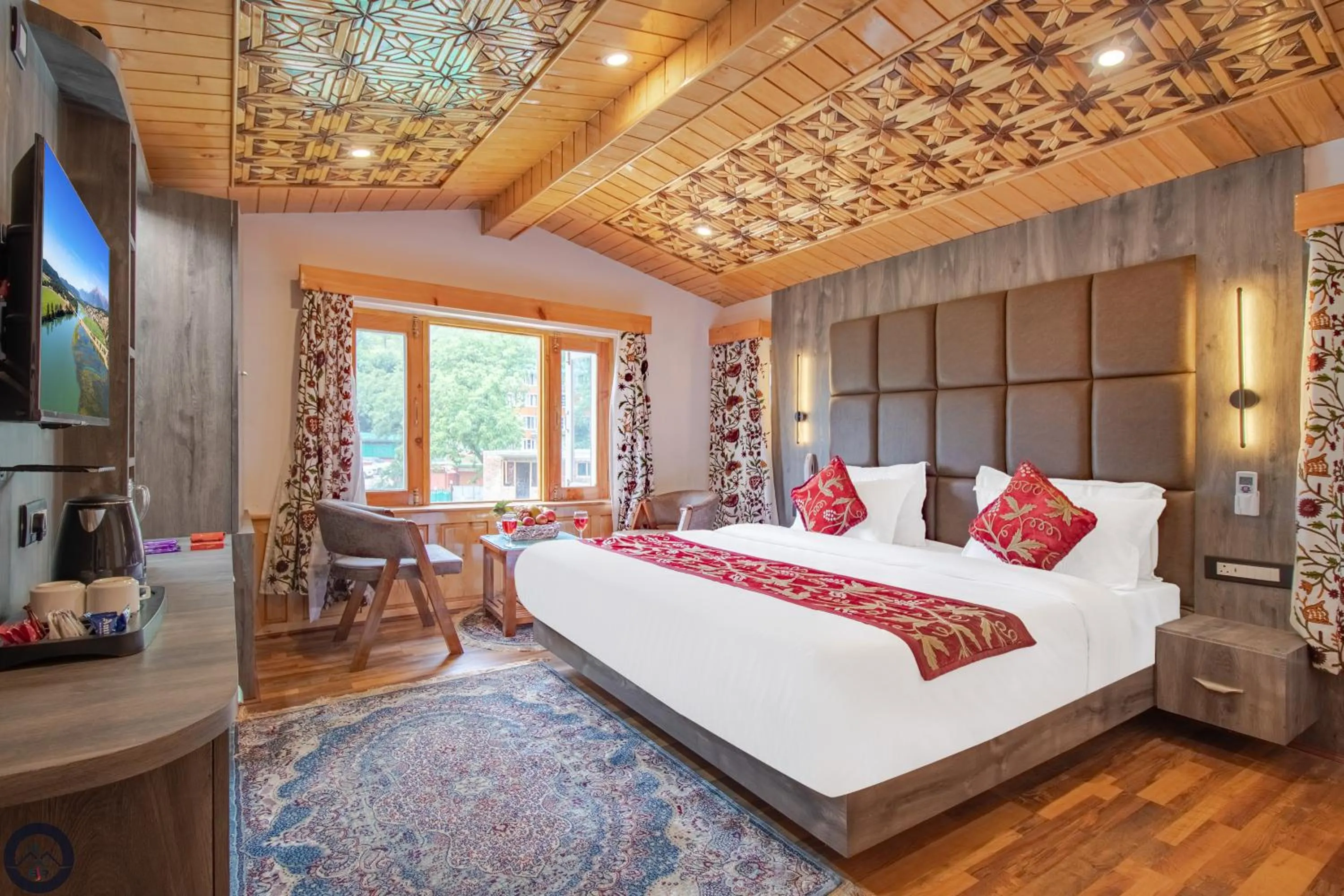 Property building, Bed in Bombay Residency