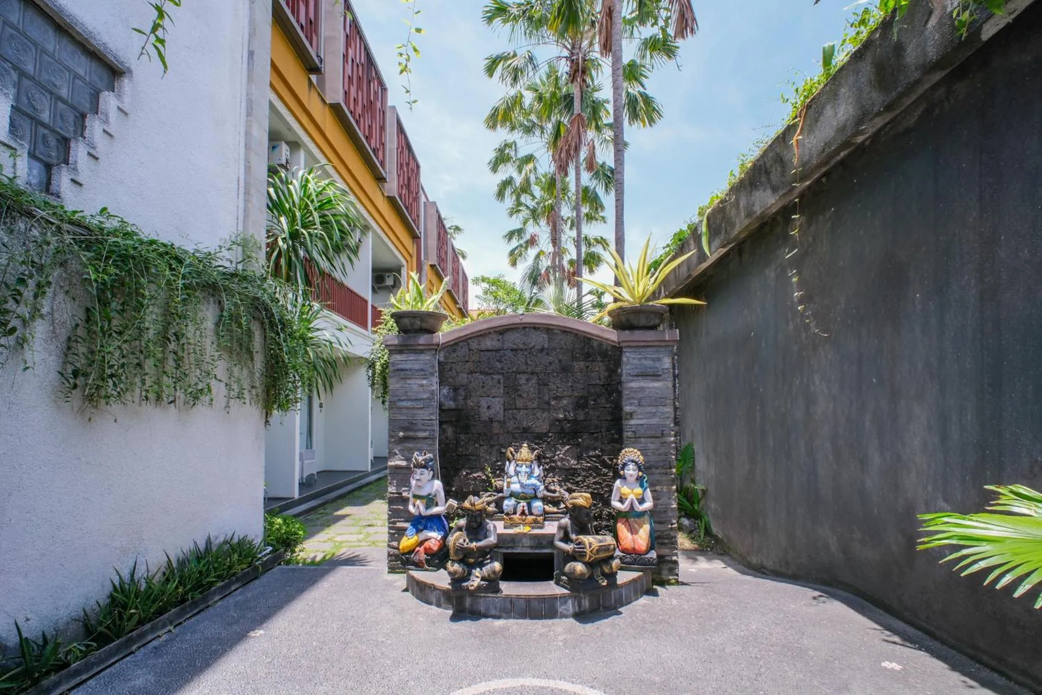 Property building in Kamini Legian Hotel