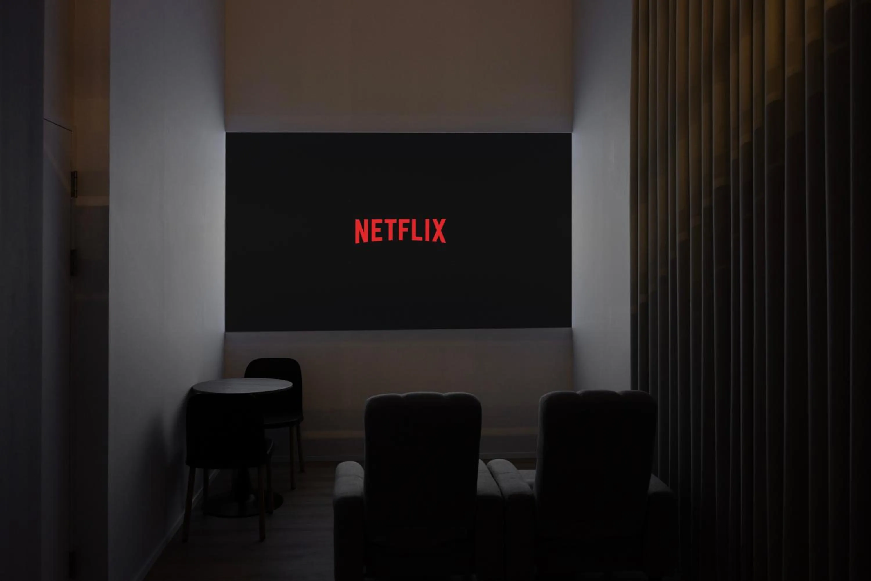 TV and multimedia in From H US Hotel with Aank Seoul Gangseo Hwagok