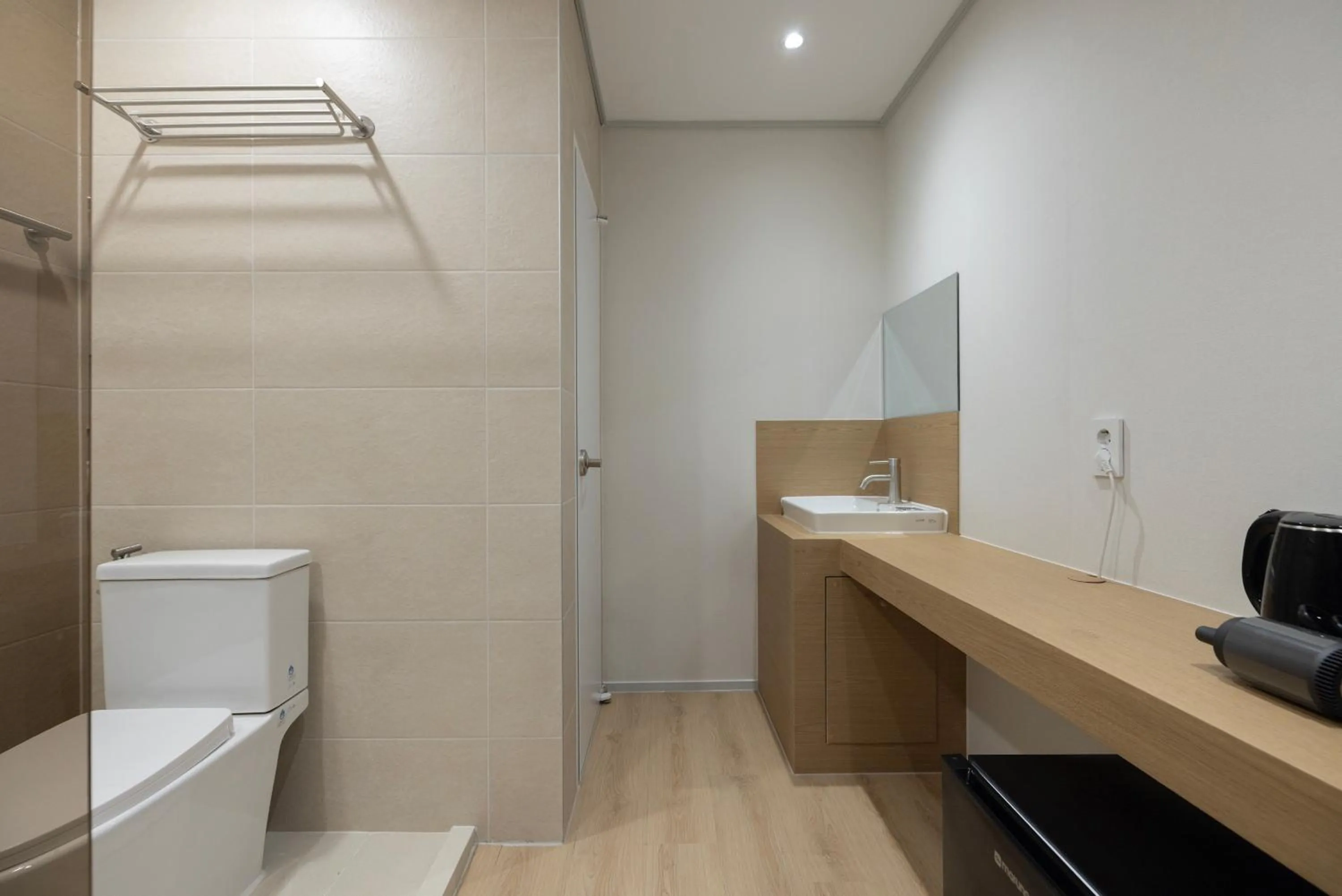 Toilet in From H US Hotel with Aank Seoul Gangseo Hwagok