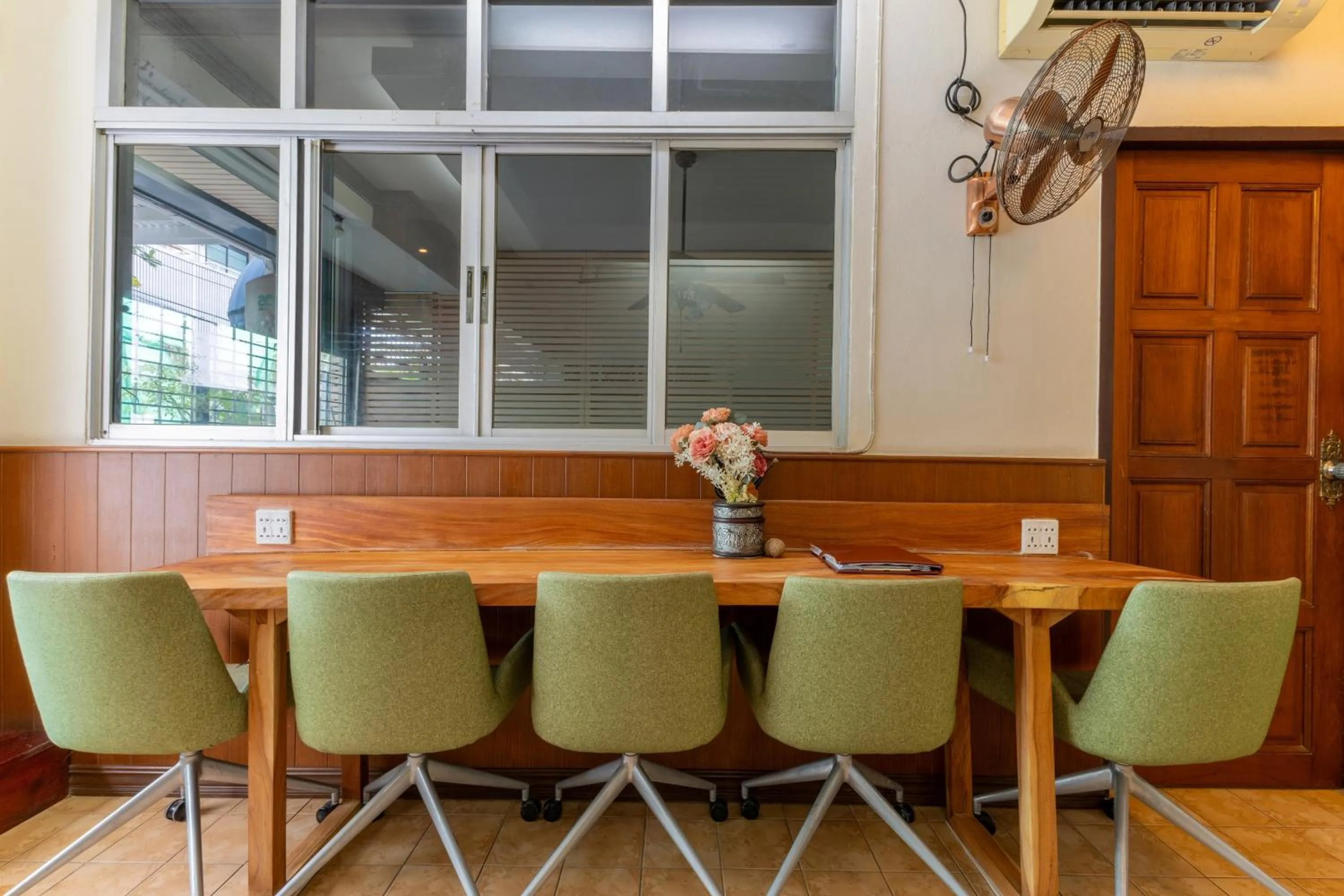 Lobby or reception in Calmly Stay Ratchada