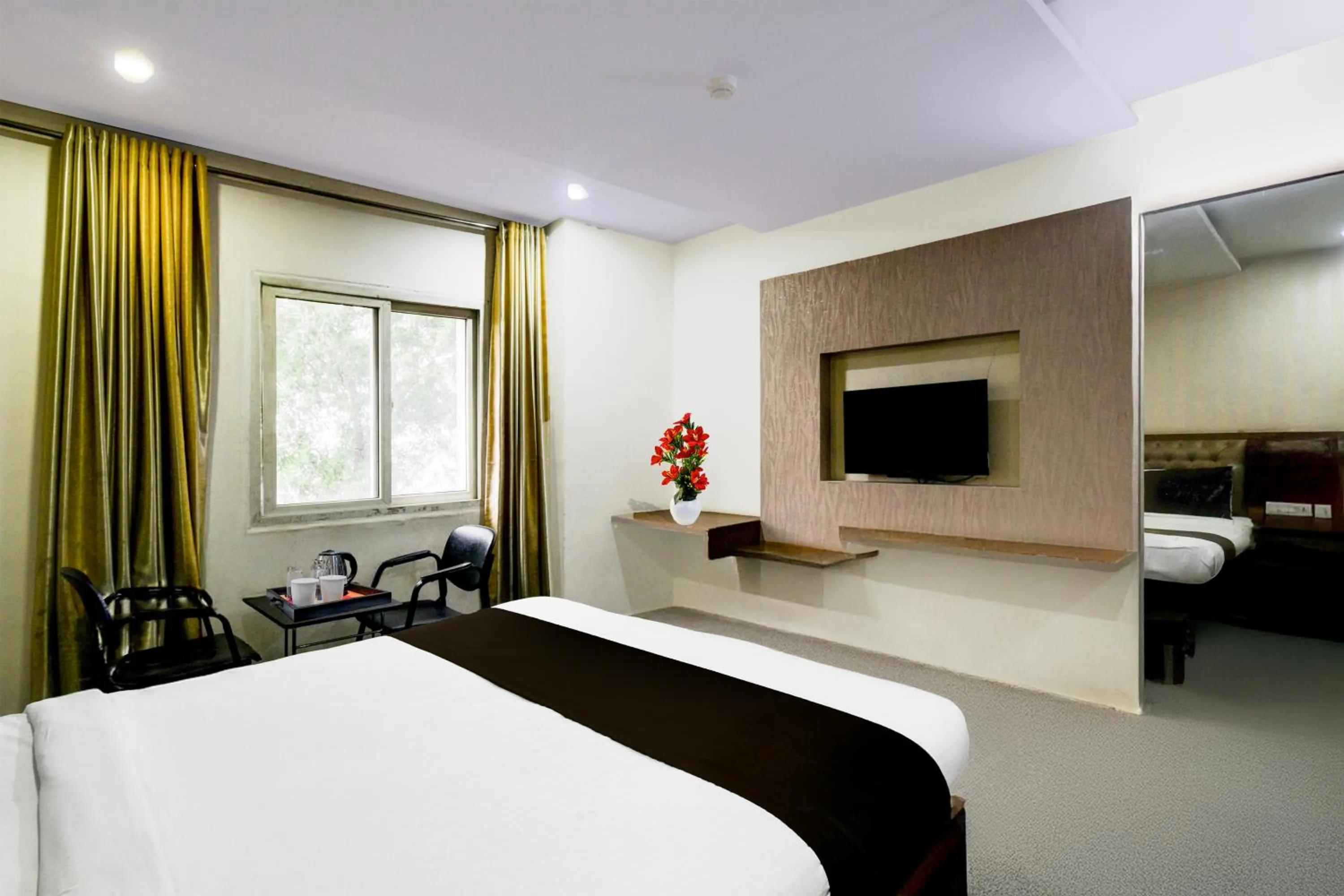 Bedroom in Townhouse Kothapet Formerly Surabhi Elite