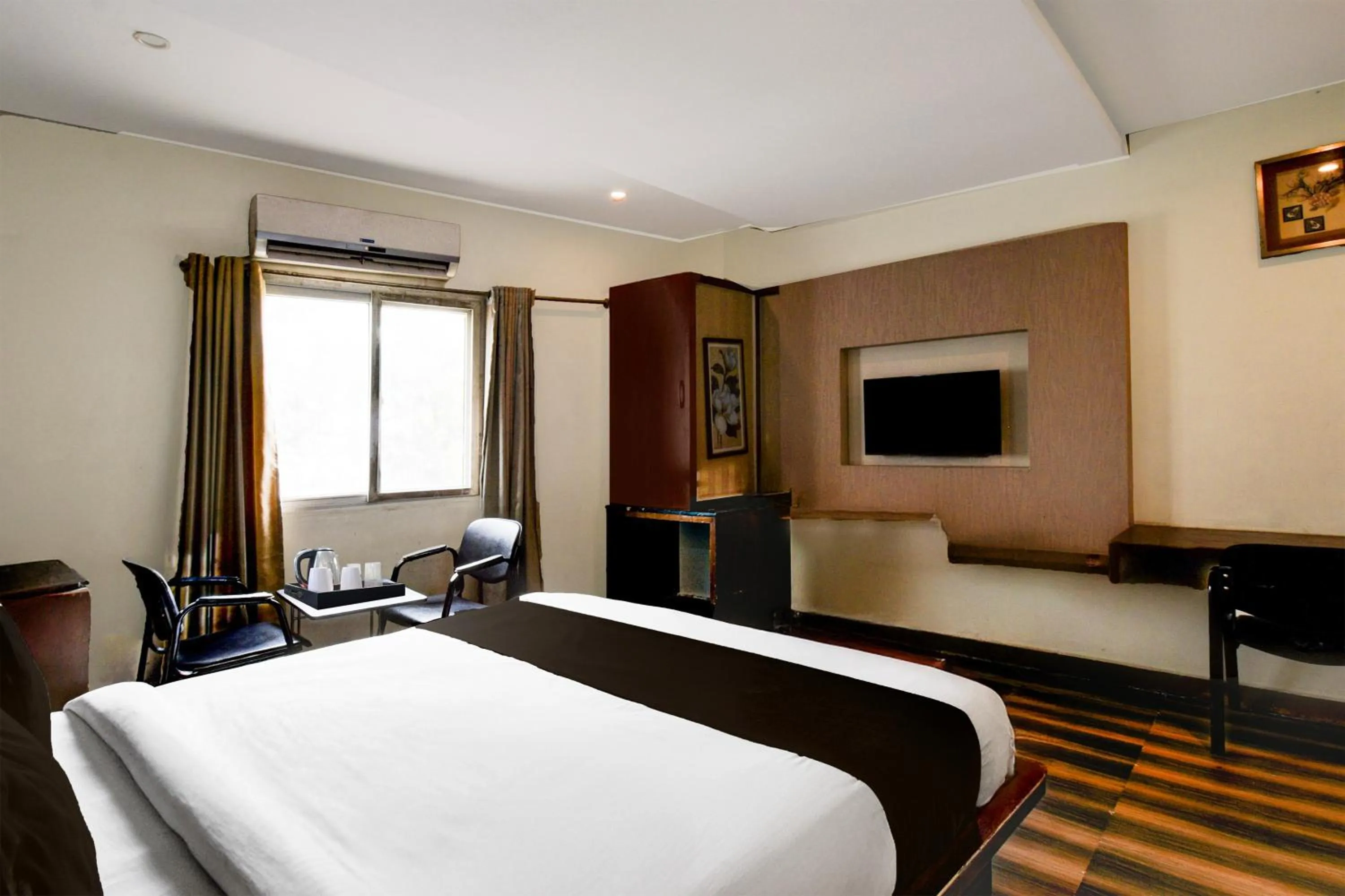 Bedroom in Townhouse Kothapet Formerly Surabhi Elite