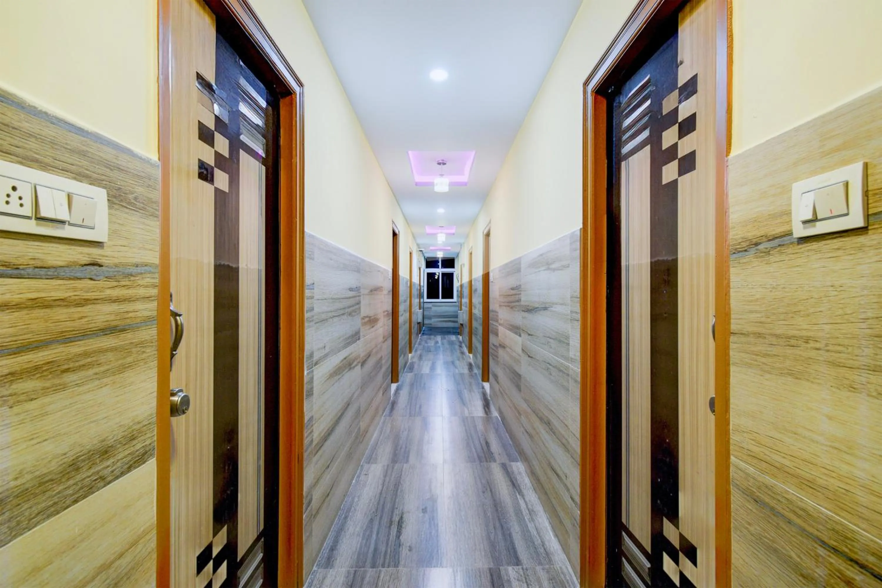 Lobby or reception in Super Collection O Khajaguda Hills Formerly Sri Balaji Luxary Rooms