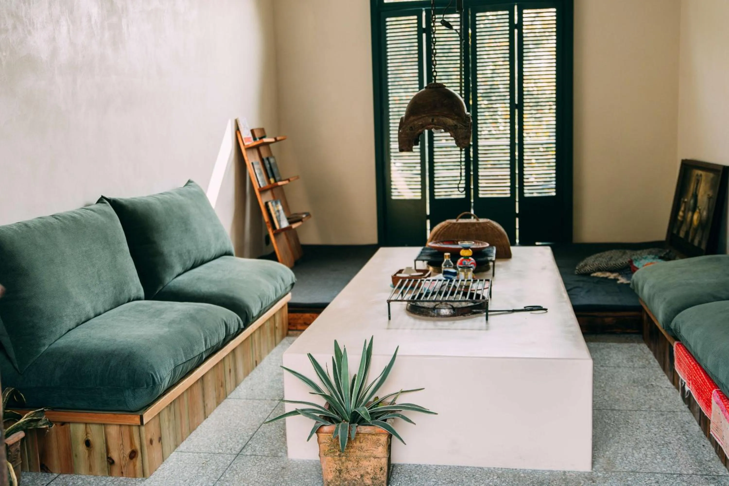 Living room in YueLore Retreat