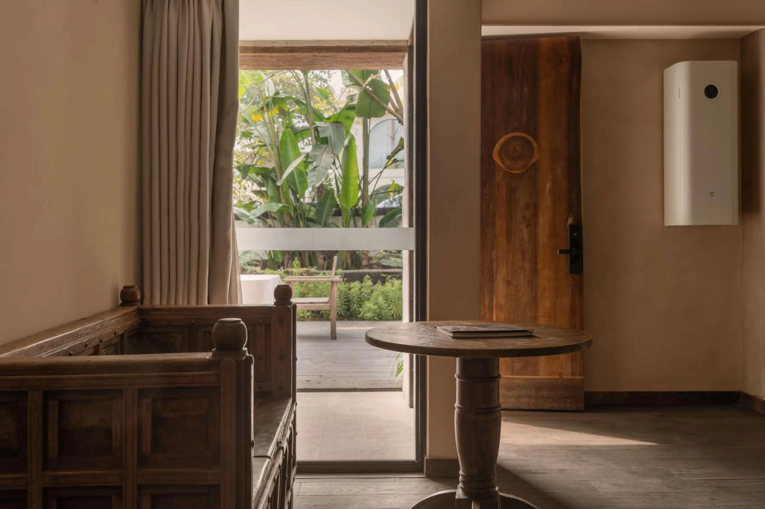 Living room in YueLore Retreat