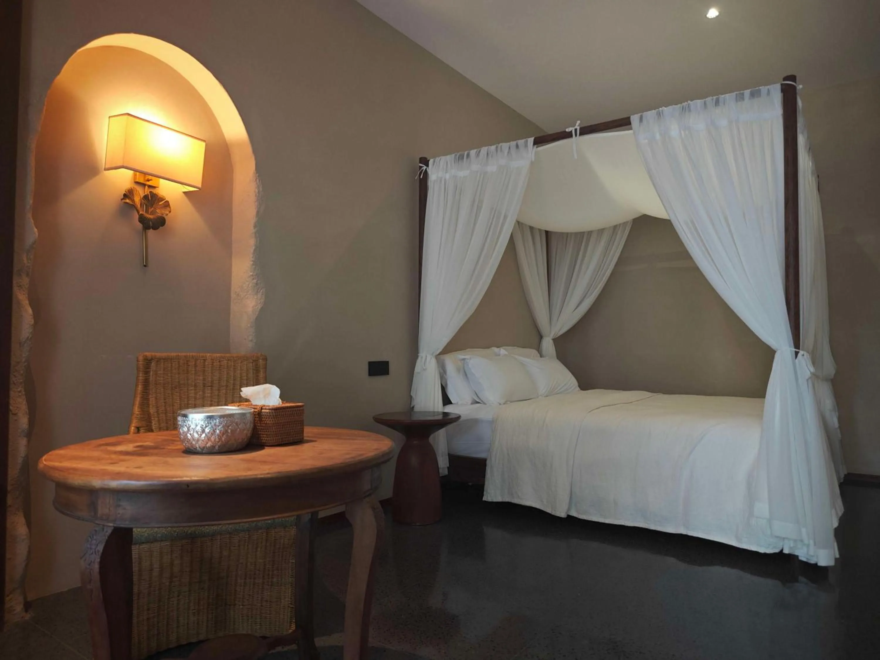 Bed in YueLore Retreat