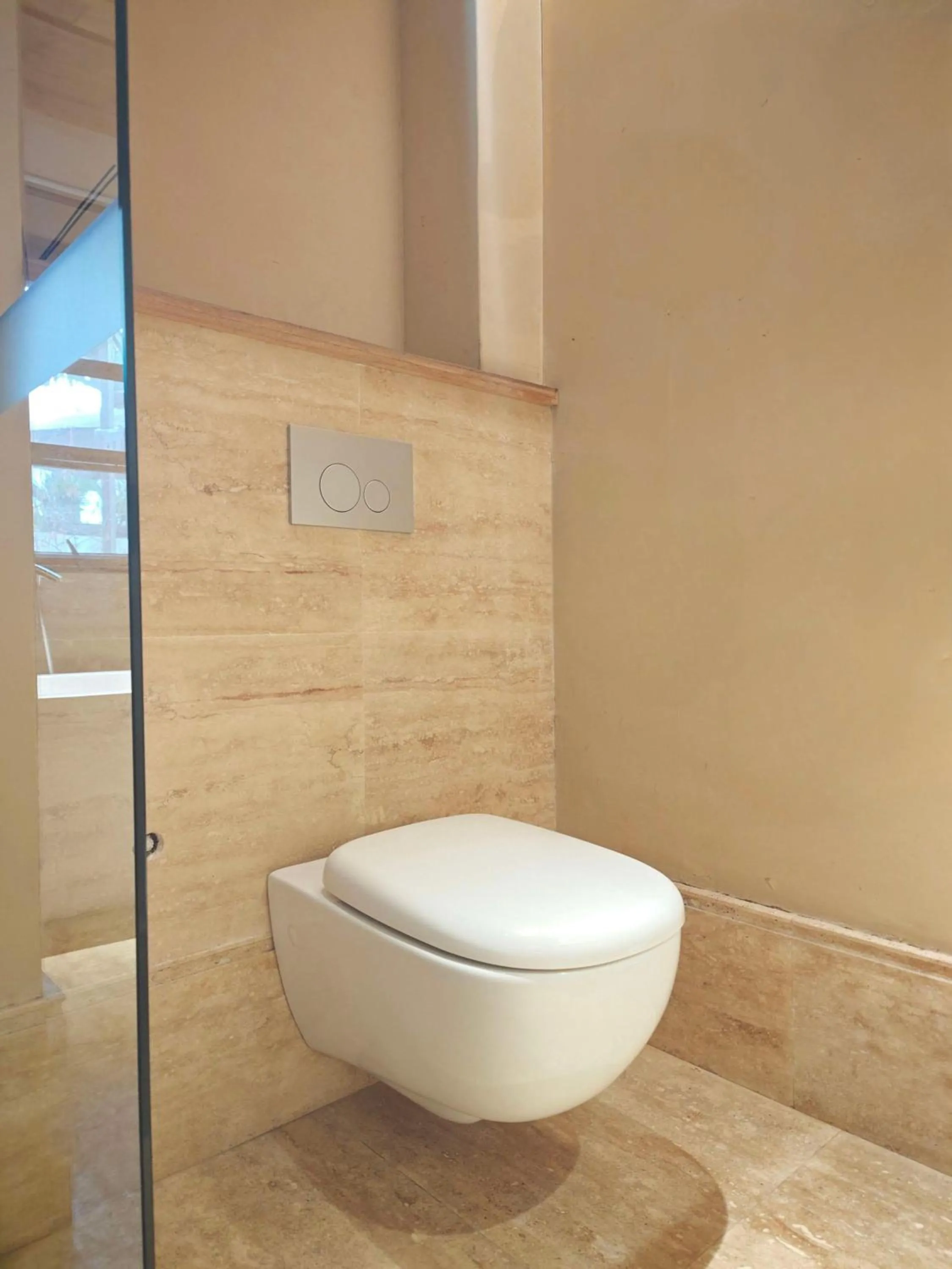 Toilet in YueLore Retreat