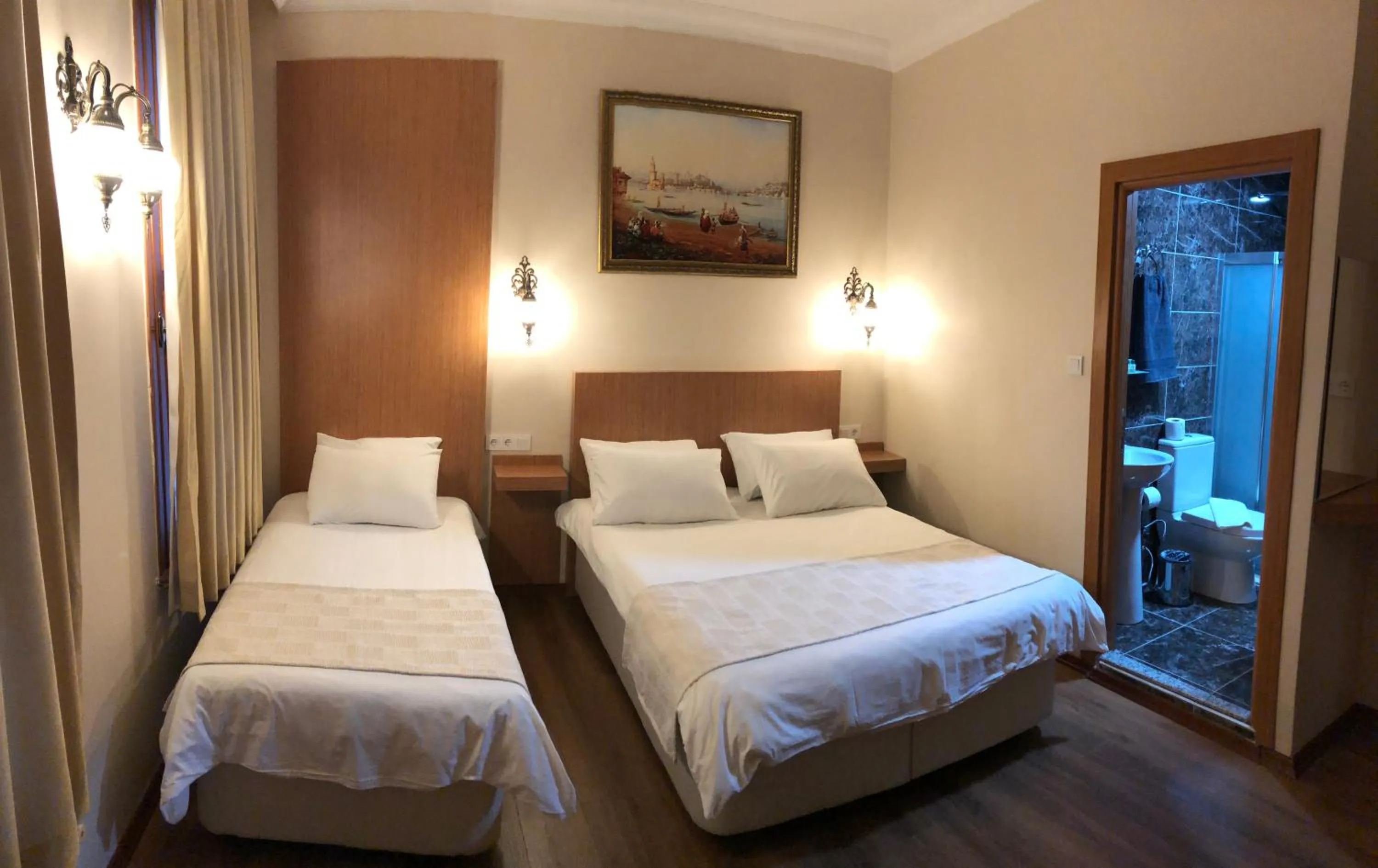 Photo of the whole room, Bed in Ottoman's Pearl Hotel