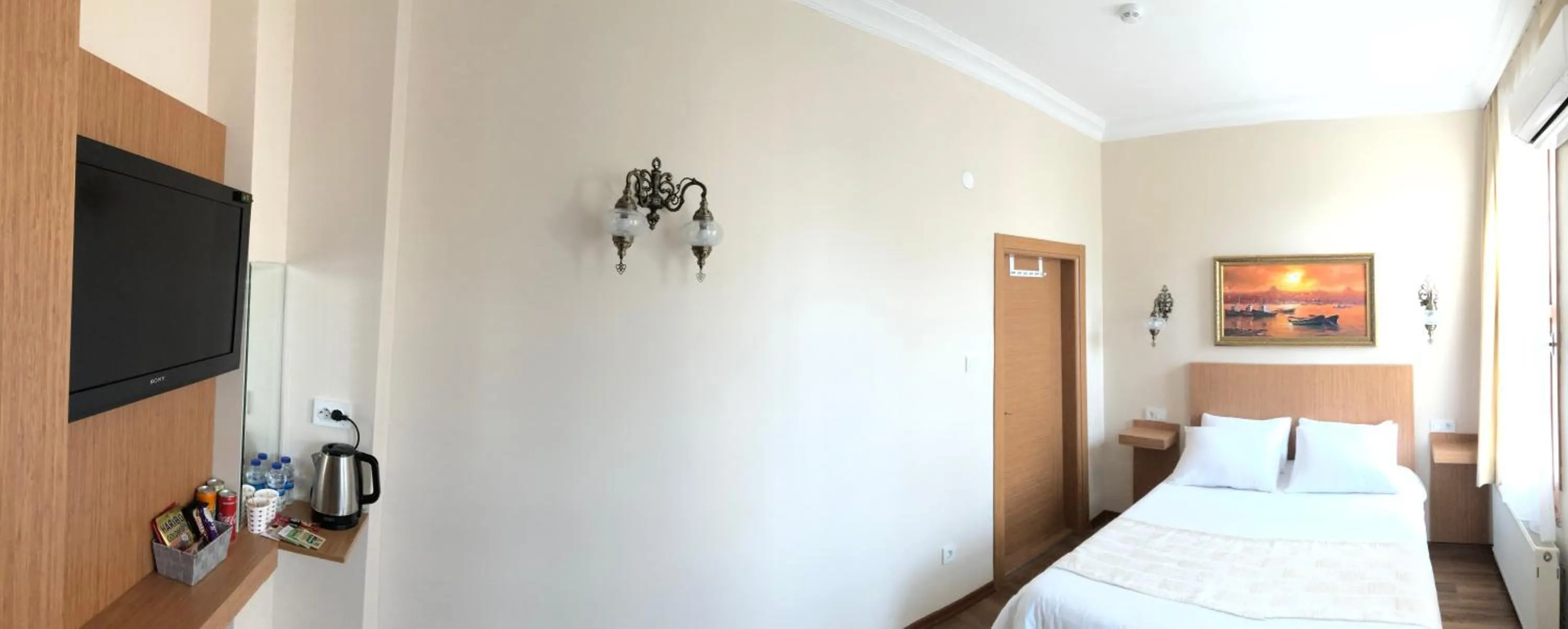 Photo of the whole room, Bed in Ottoman's Pearl Hotel