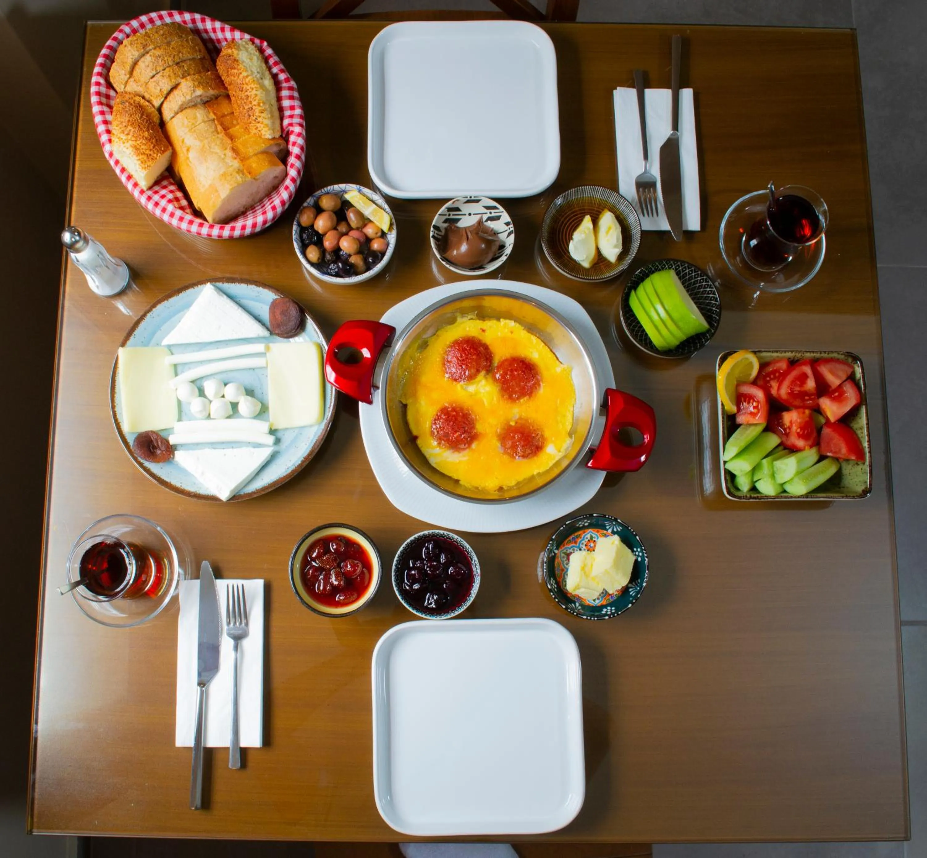 Breakfast in Ottoman's Pearl Hotel