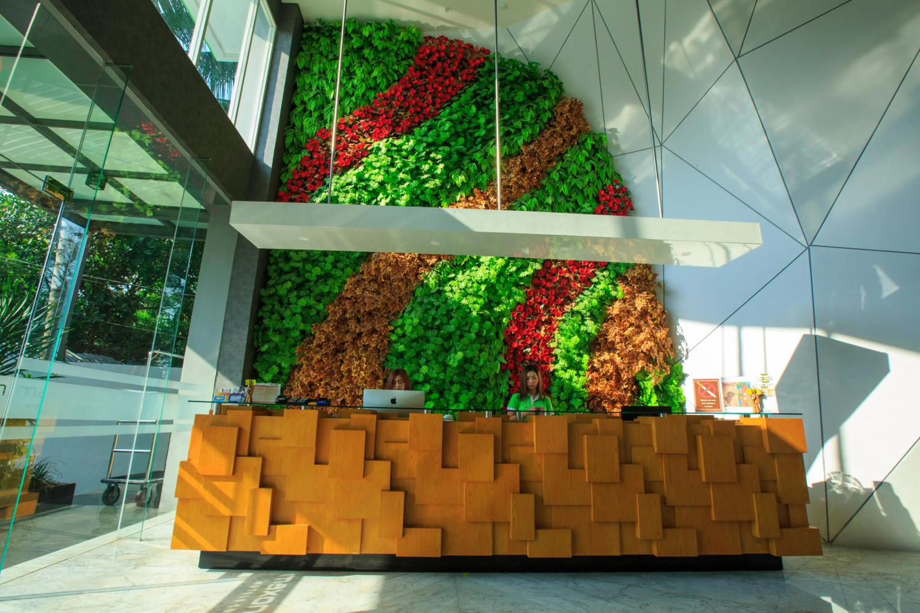 Lobby or reception in Ascent Hotel & Cafe Malang