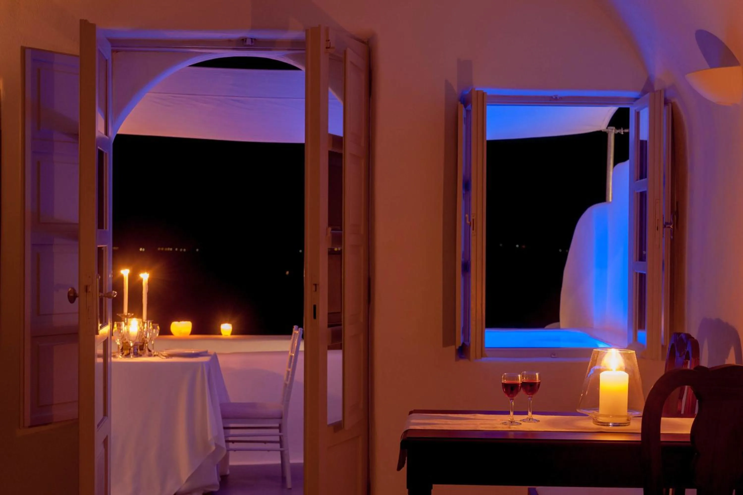 Night in Thirea Suites