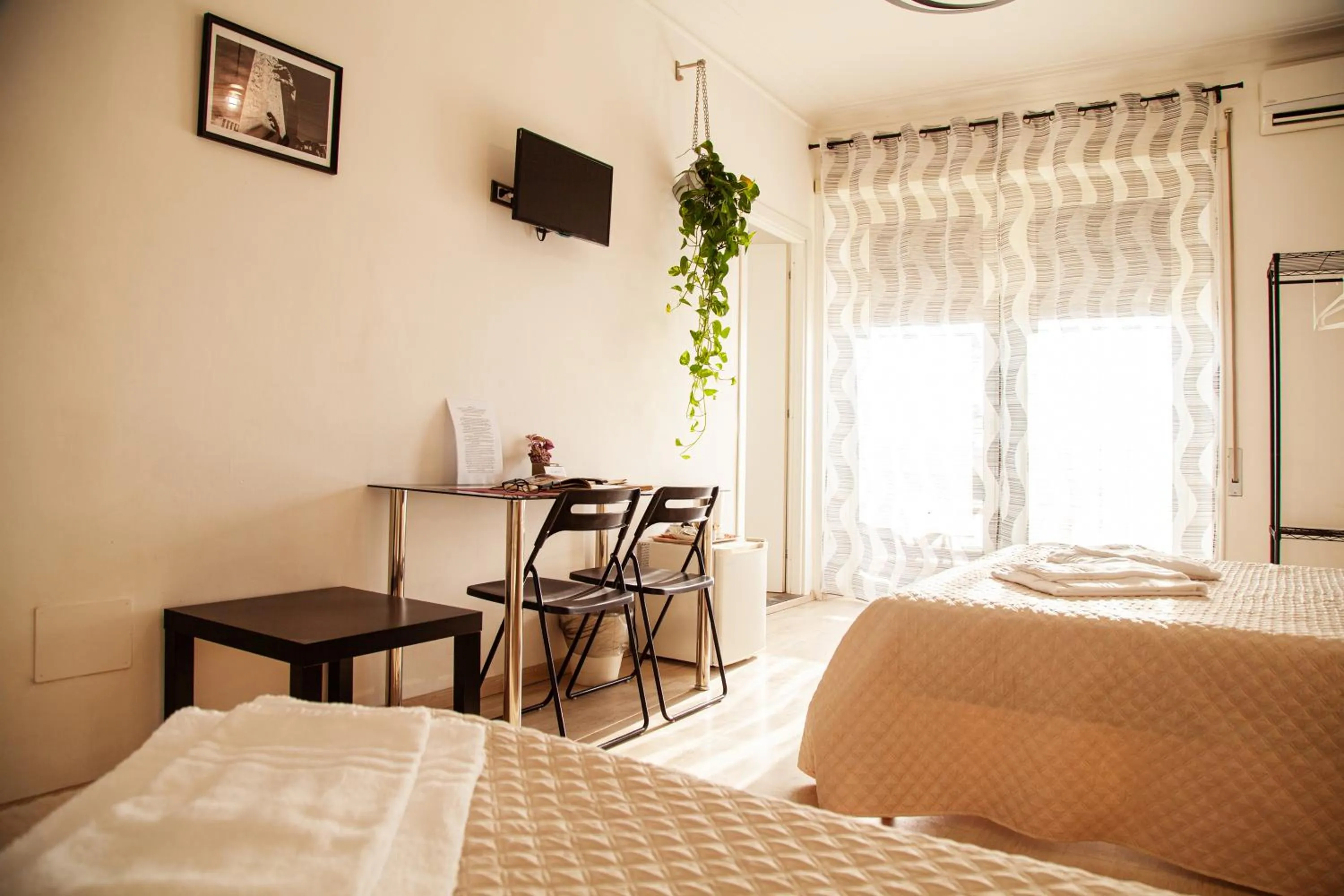 Photo of the whole room, Bed in City Lights Rome