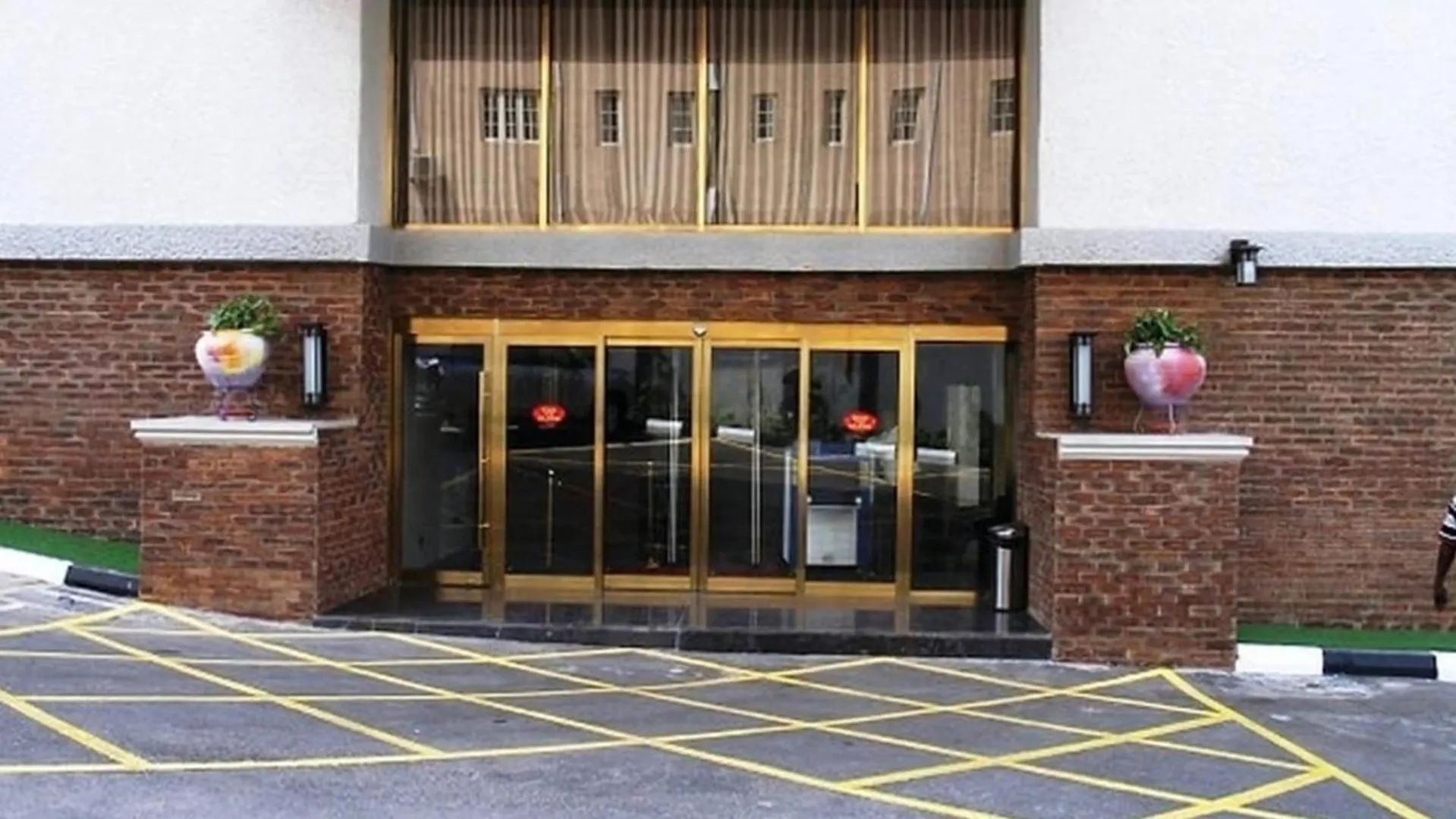 Royal Continental Hotels and Apartment