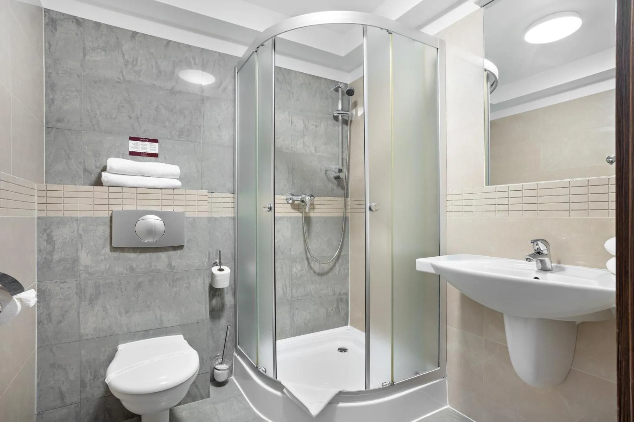 Bathroom in Hotel Olympic Spa & Wellness