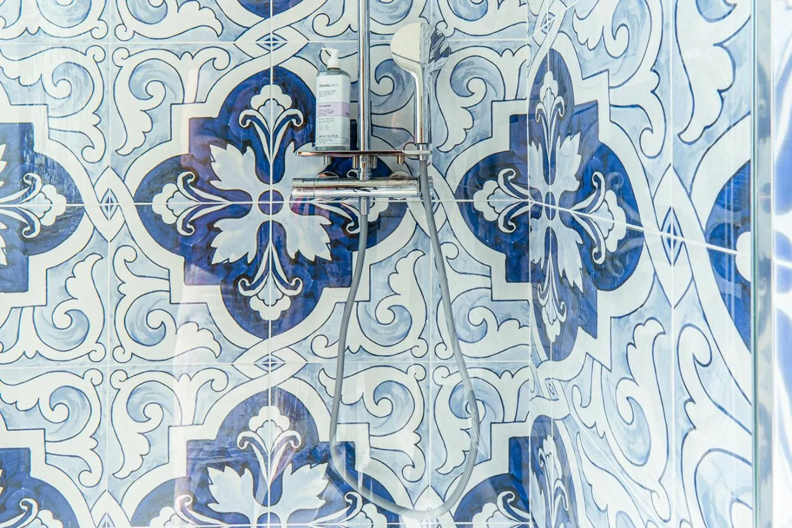 Decorative detail in Guesthouse Adry in Naples