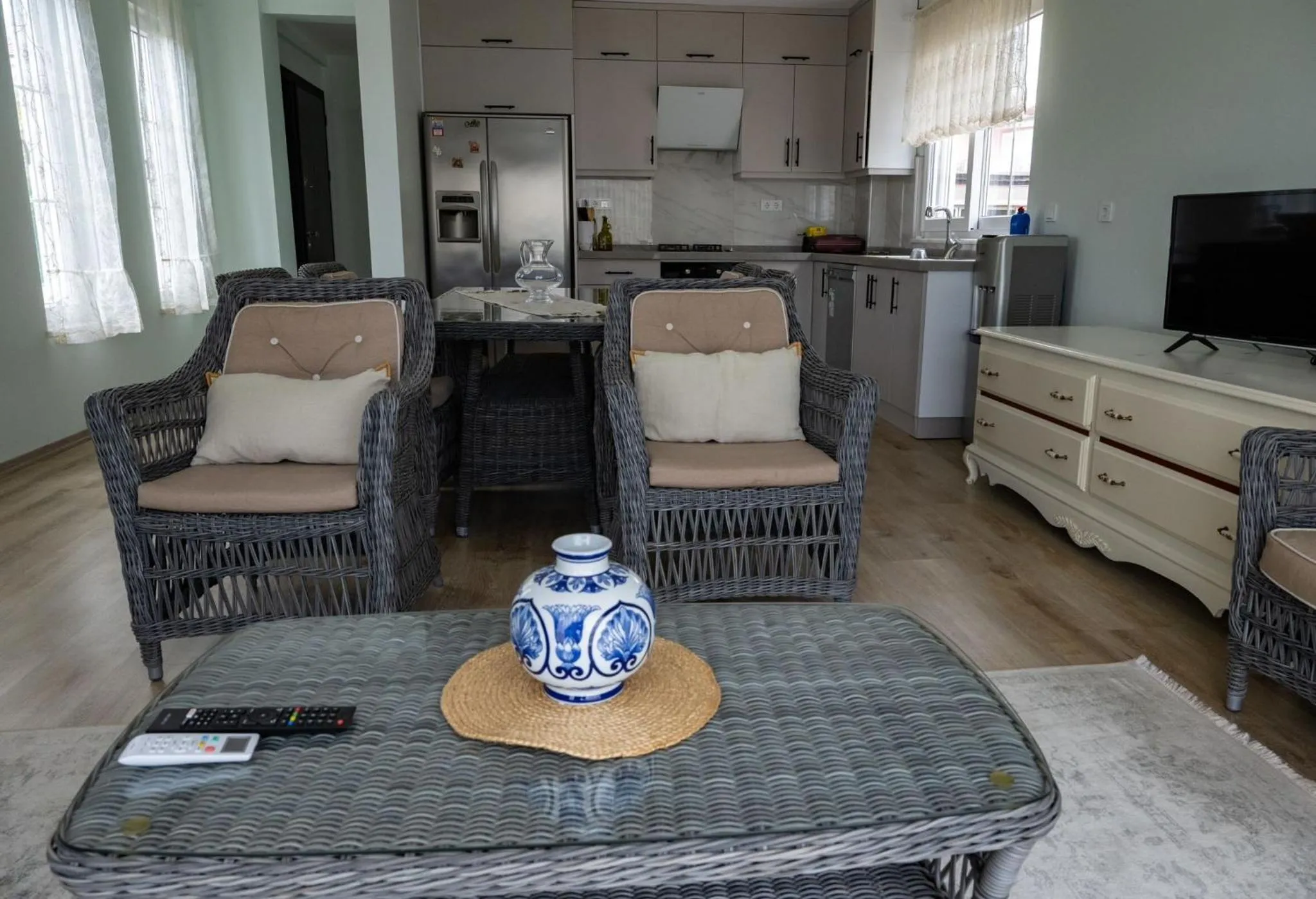 Amore Hotel Teki̇rova