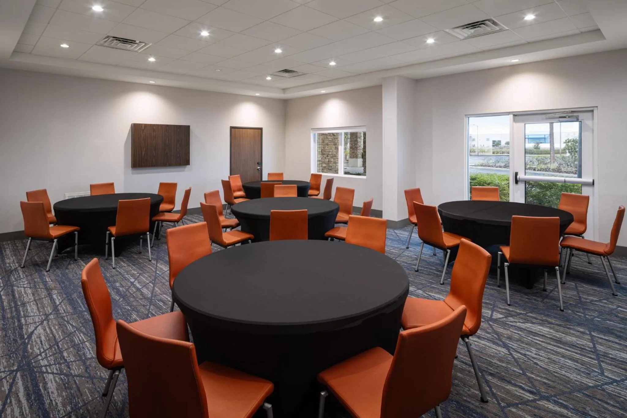 Meeting/conference room in Holiday Inn Express & Suites Trinity by IHG