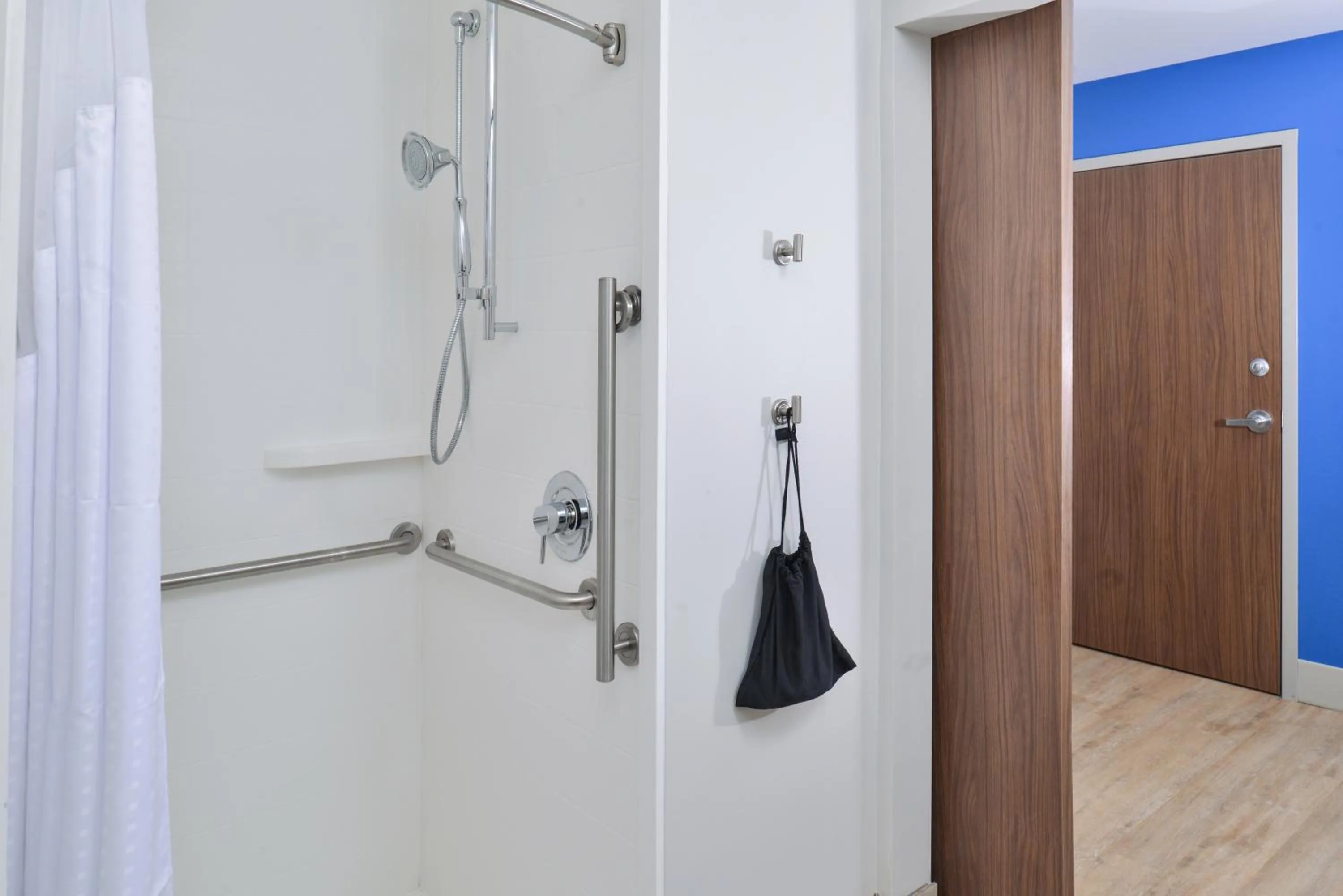 Bathroom in Holiday Inn Express & Suites Farmington Hills - Detroit by IHG