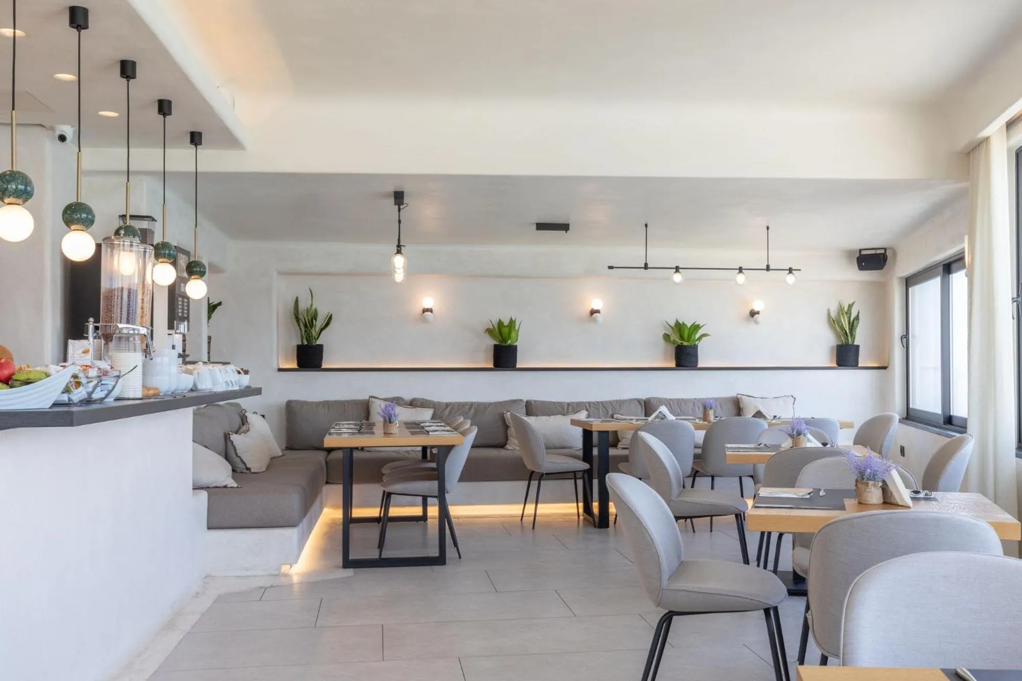 Breakfast in Cape Mykonos