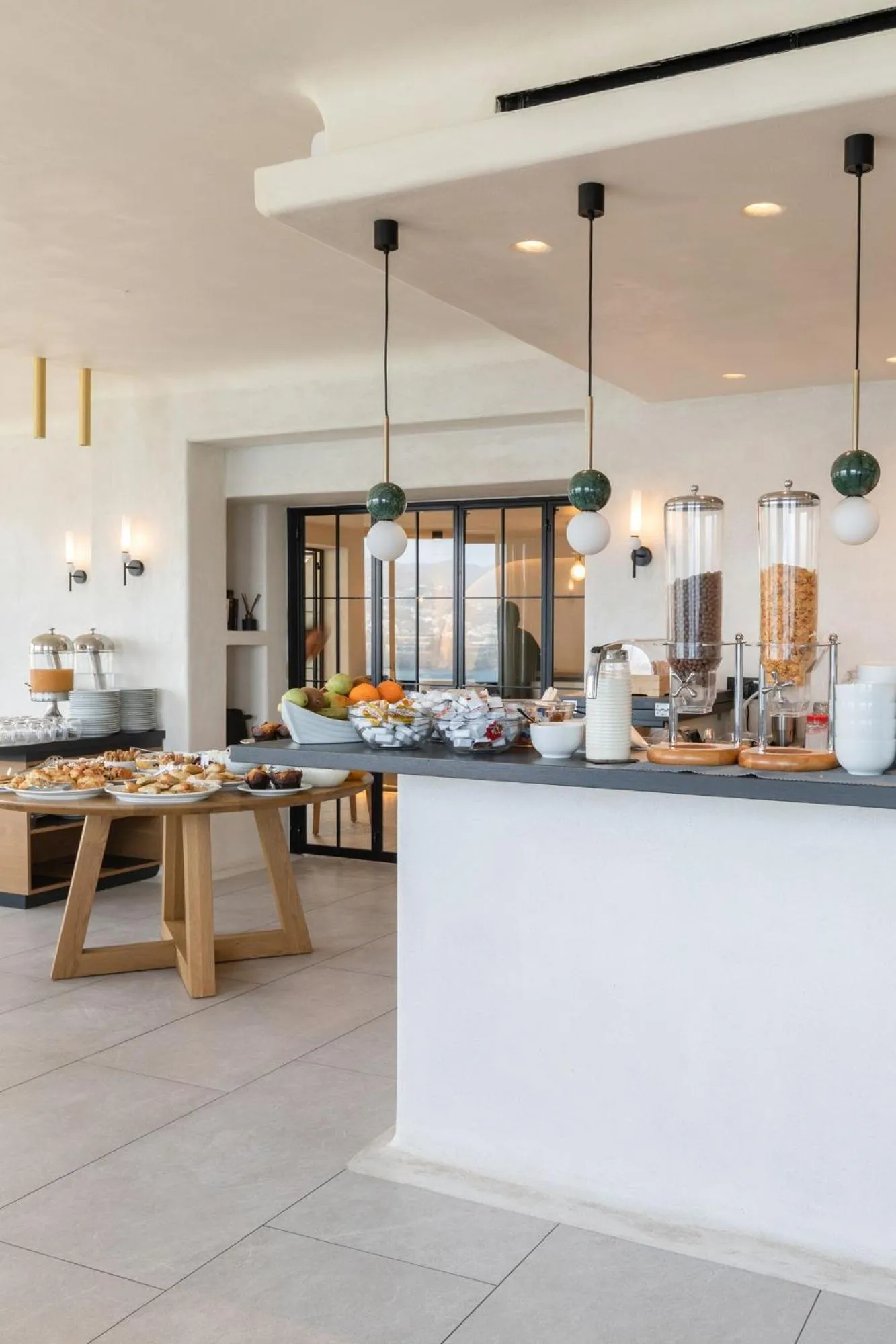 Breakfast in Cape Mykonos