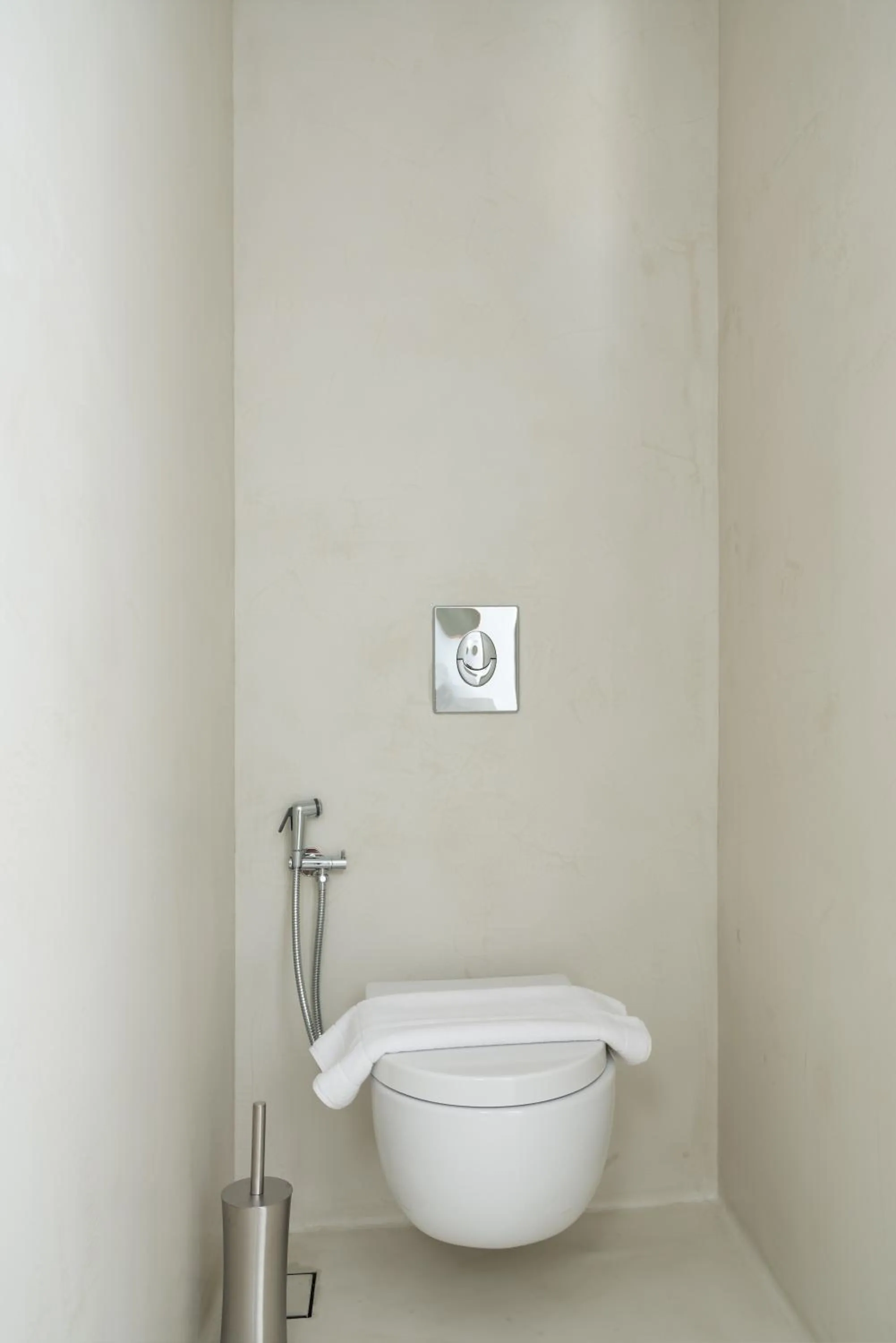 Toilet in Cape Mykonos