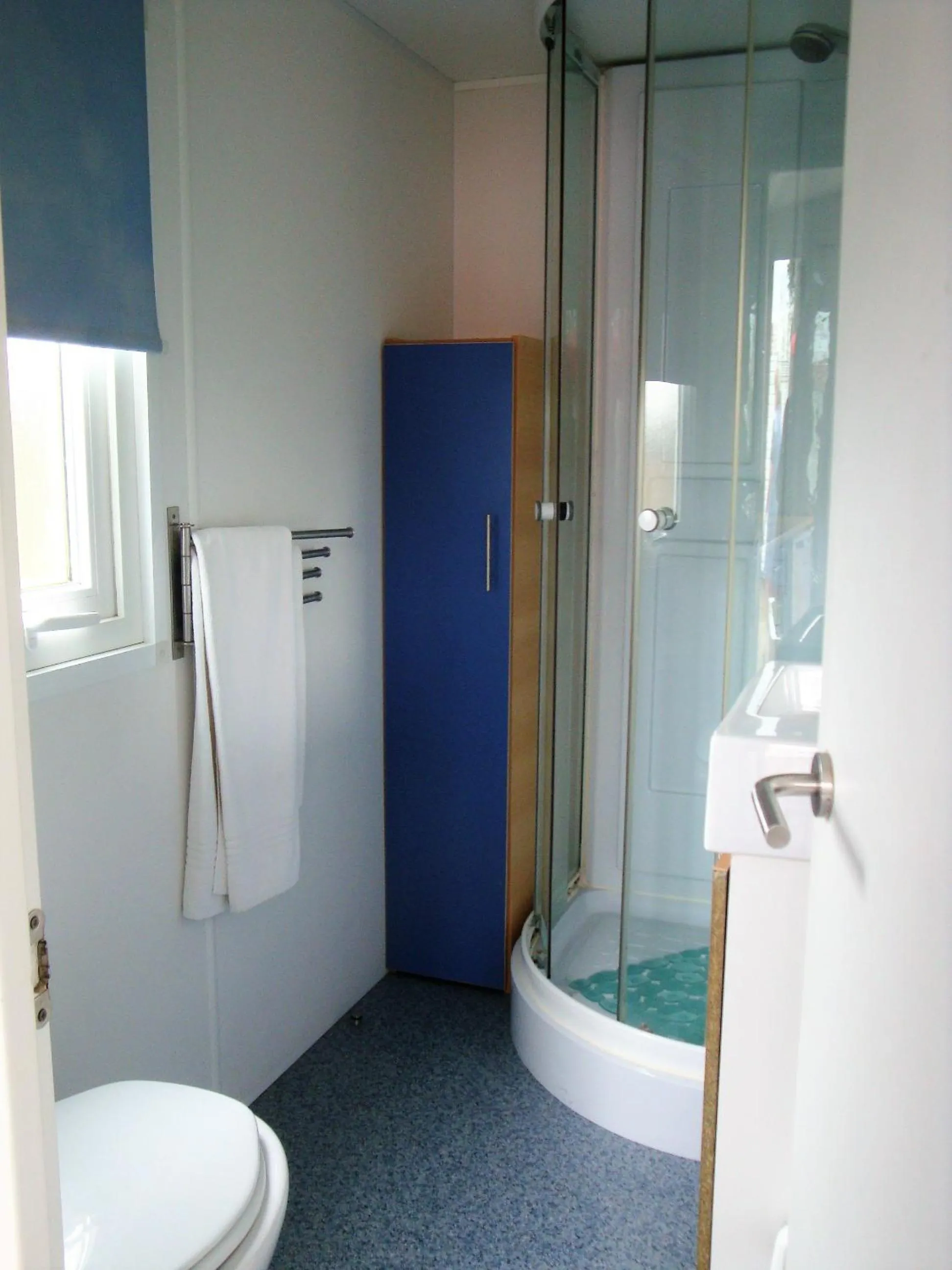 Bathroom in Parque de Campismo Orbitur Angeiras