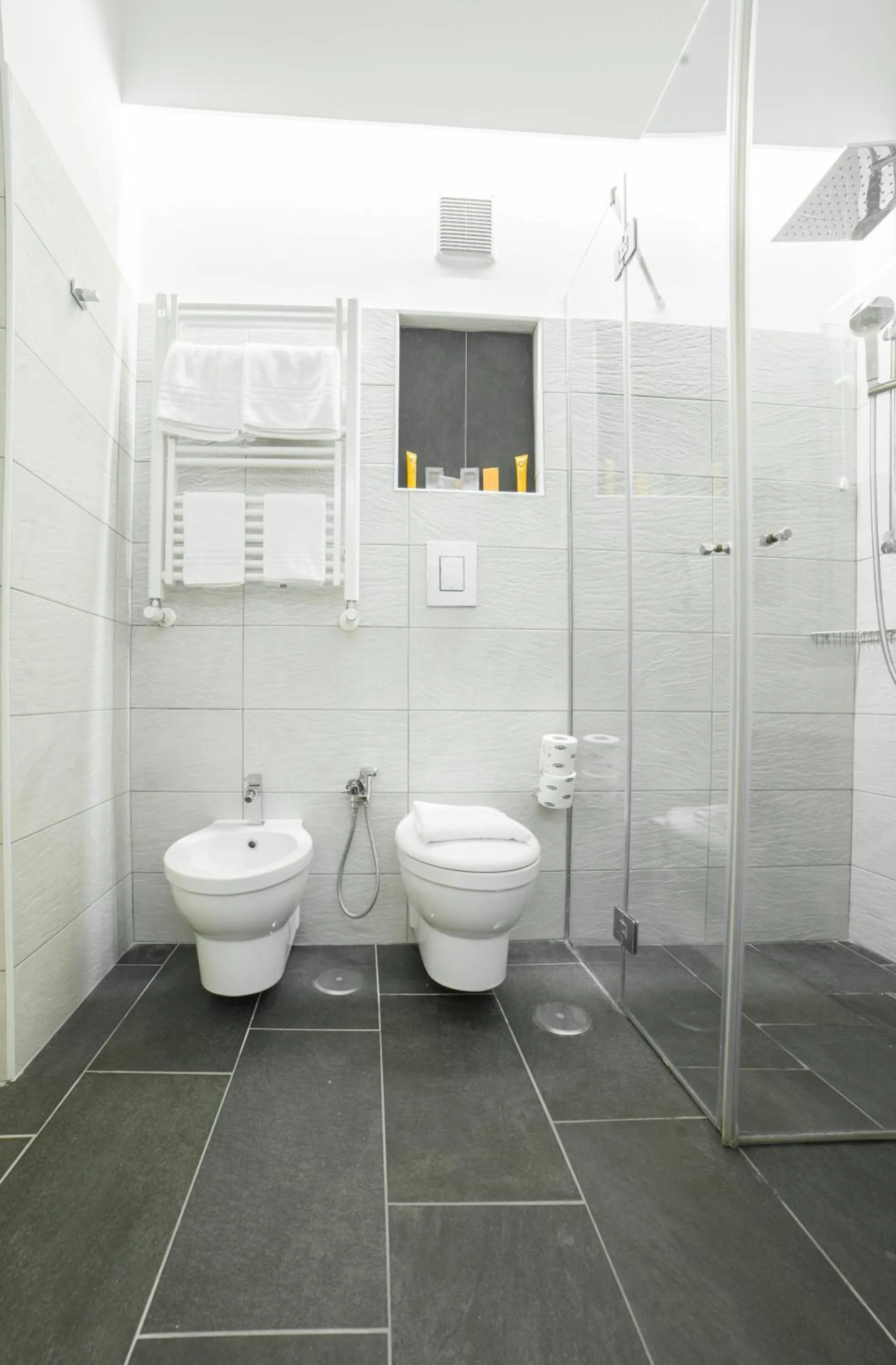 Toilet in Chiaia 197 Deluxe Residence