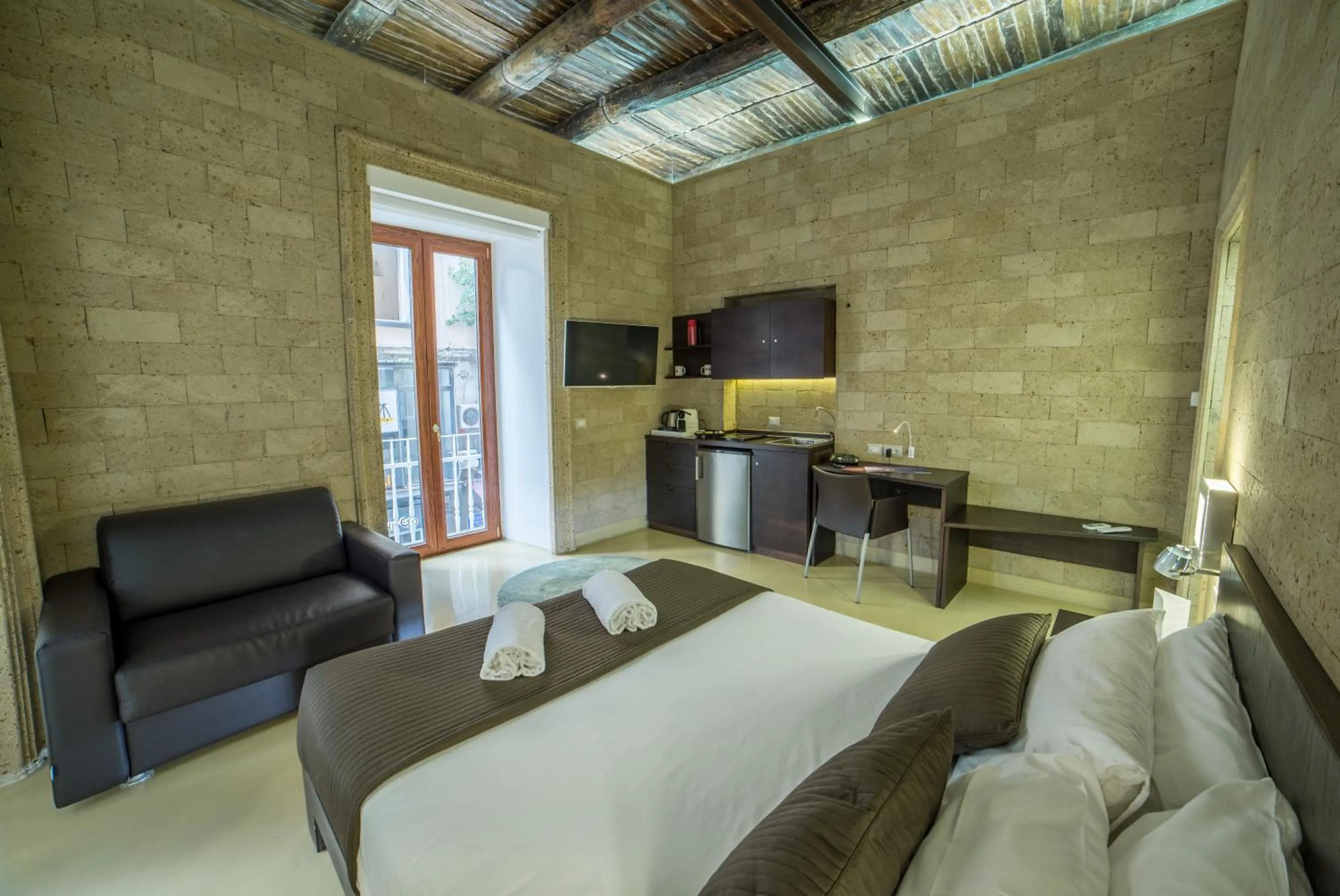 TV and multimedia, Bed in Chiaia 197 Deluxe Residence