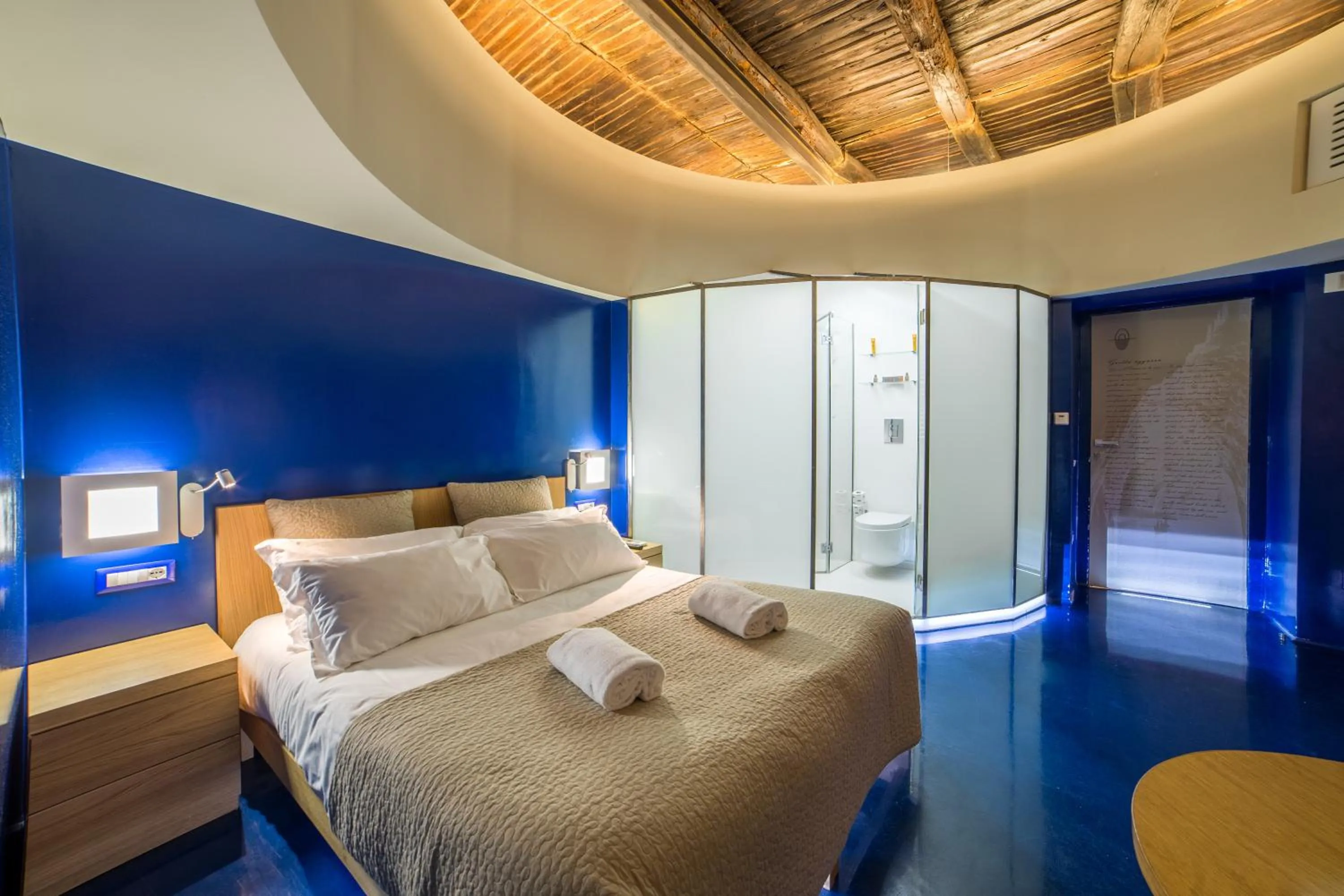 Bedroom, Bed in Chiaia 197 Deluxe Residence