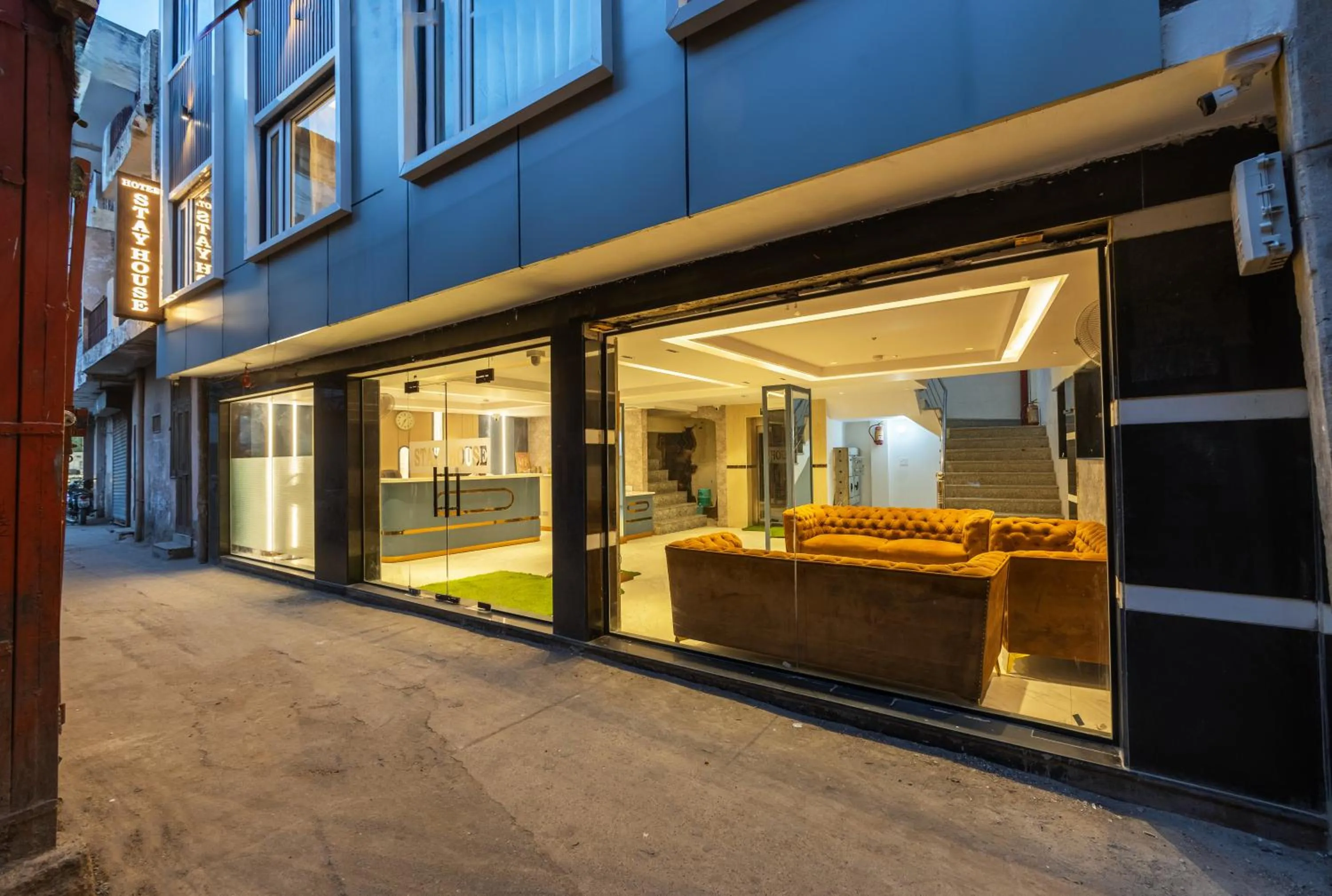 Property building in Hotel Stay House Inn 3 Mints walk from New Delhi Railway station,5 Mints from Metro