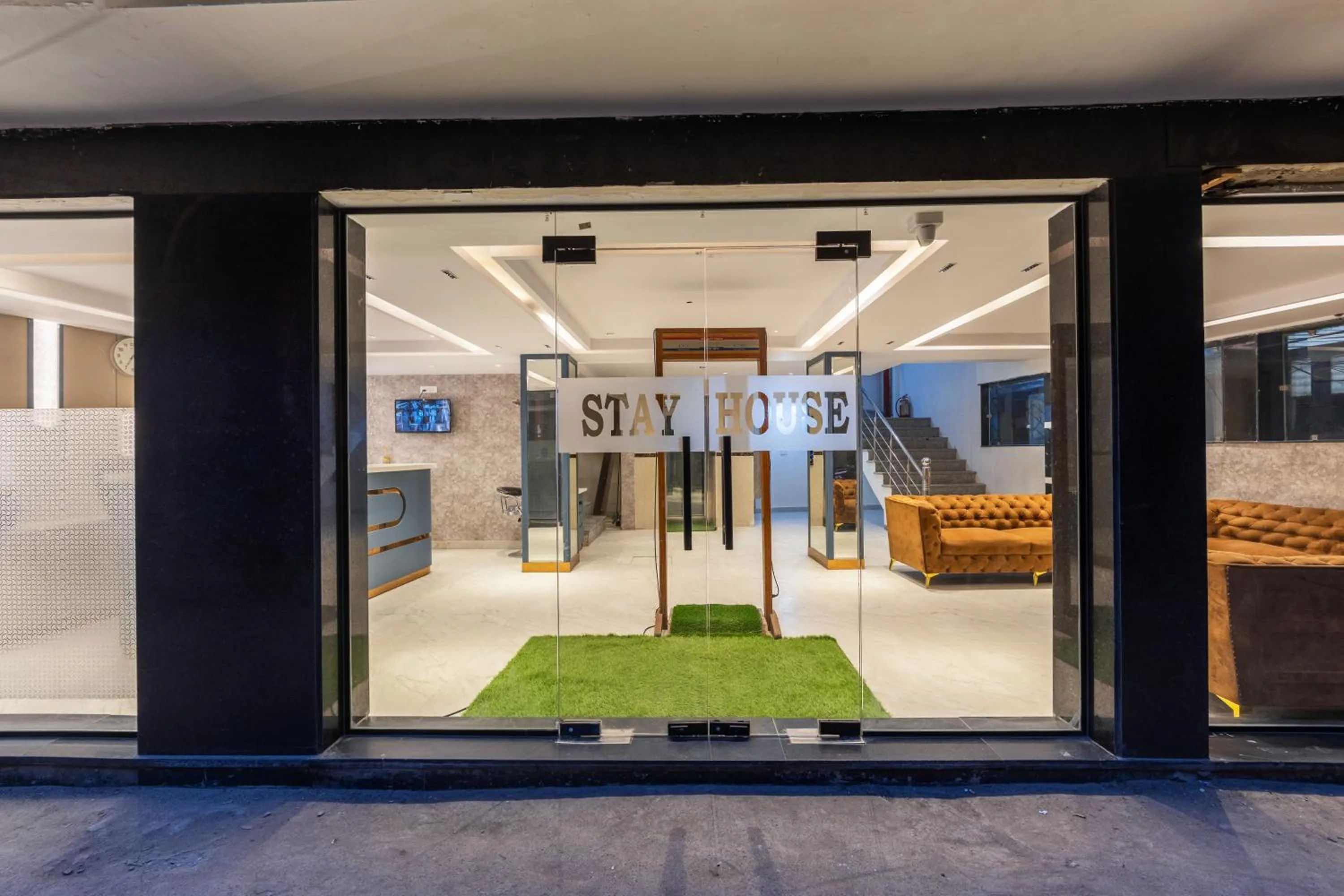 Property building in Hotel Stay House Inn 3 Mints walk from New Delhi Railway station,5 Mints from Metro