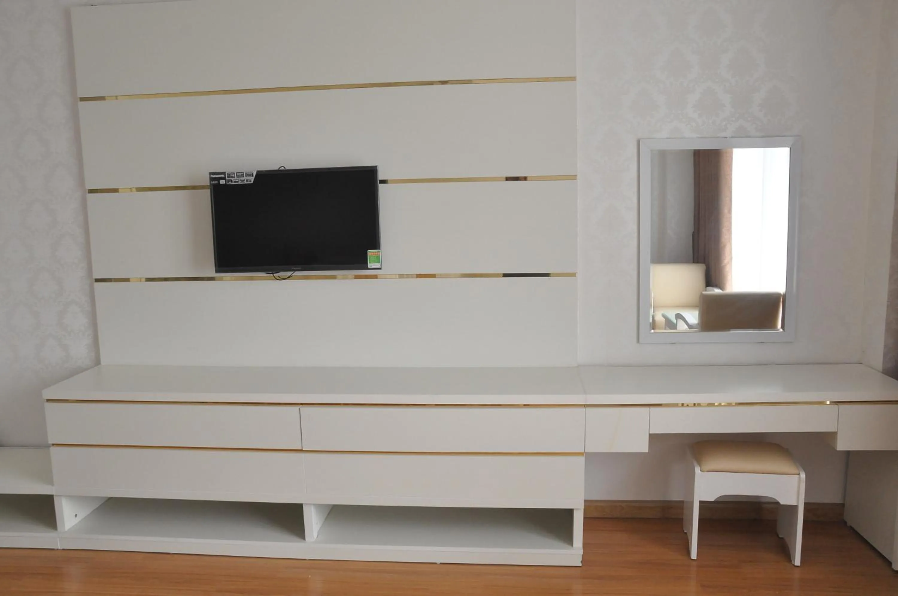 TV and multimedia in Phuong Hoang Hotel