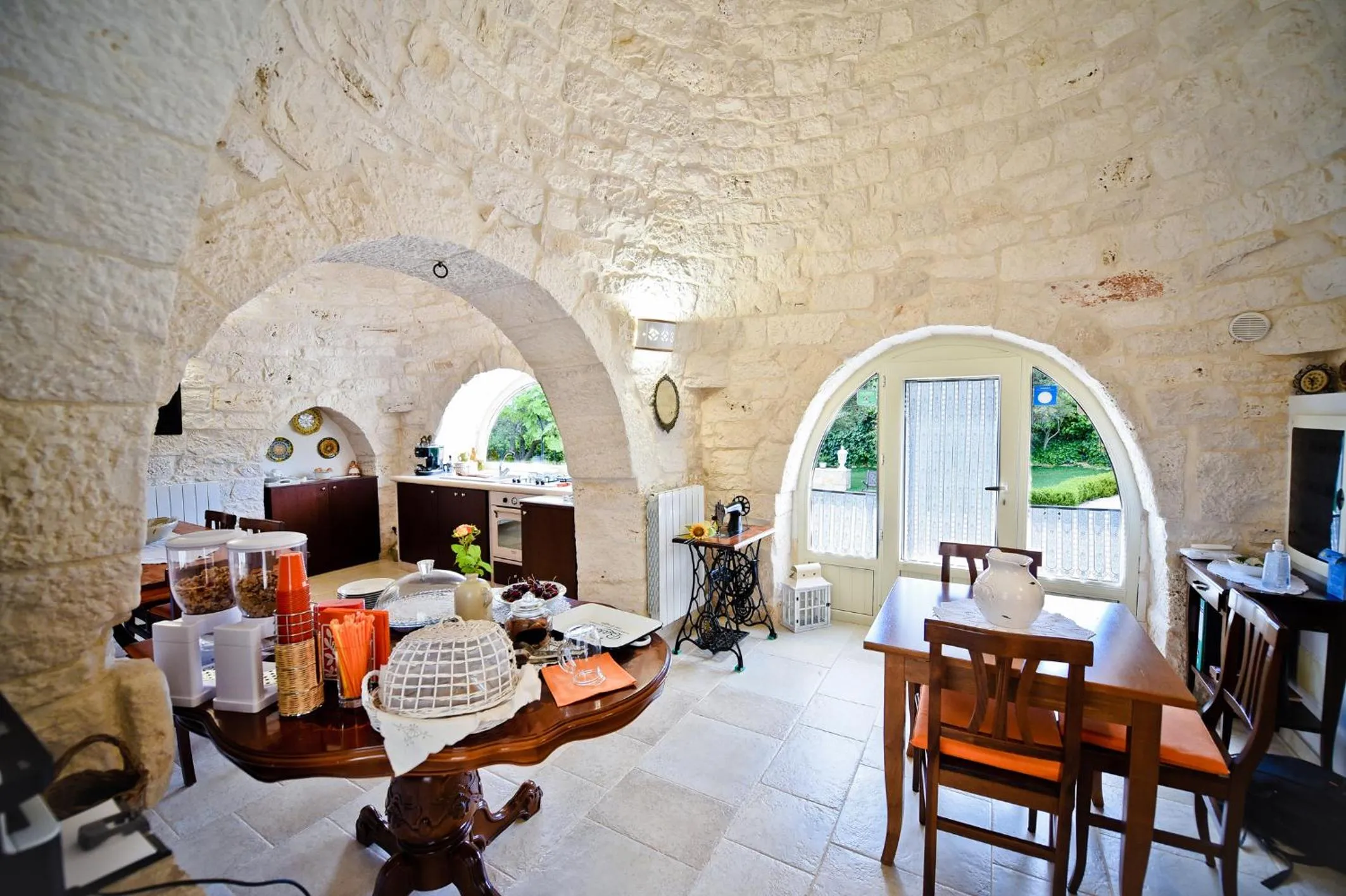 Restaurant/places to eat in B&B Masseria Nuove Caselle