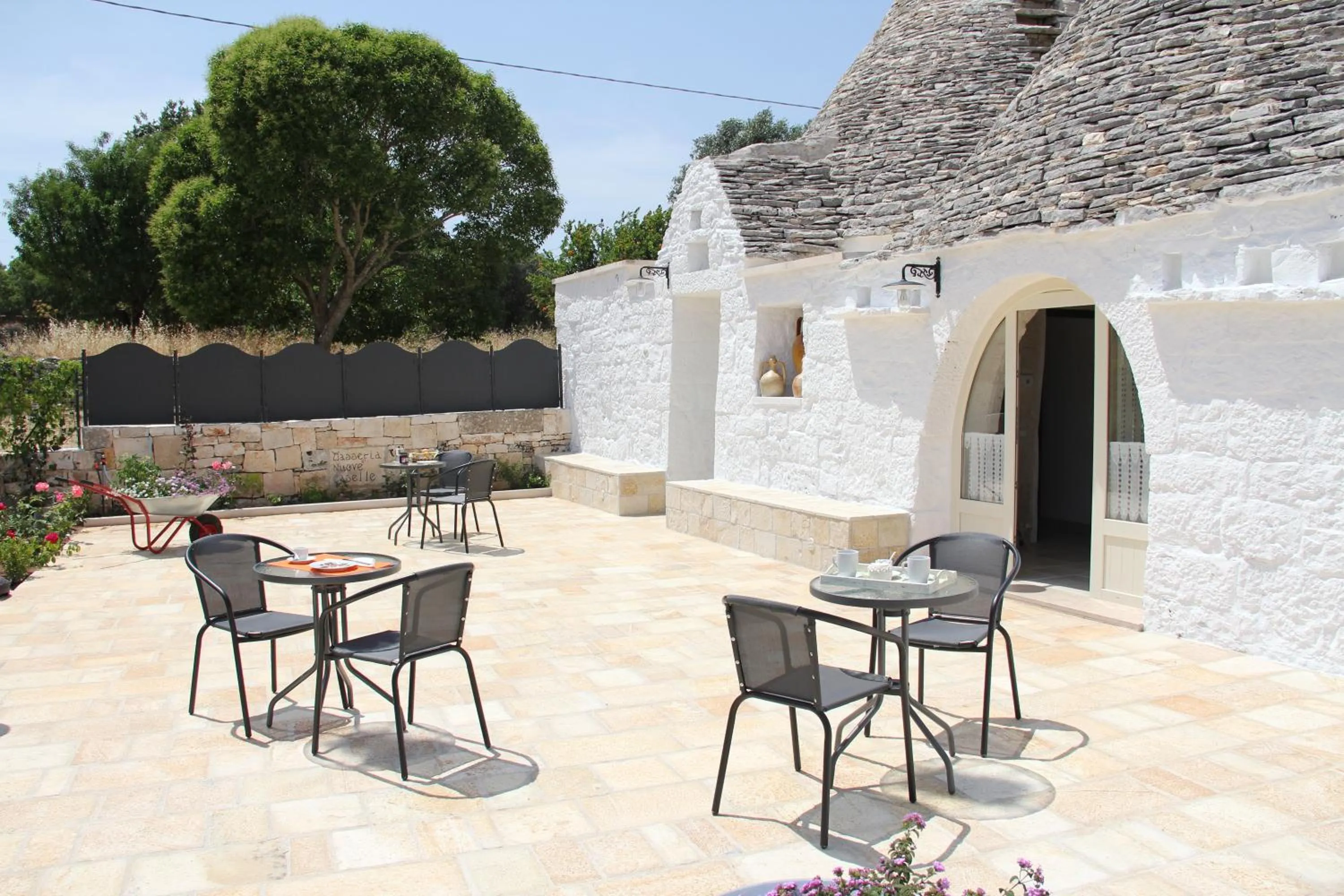 Patio in B&B Masseria Nuove Caselle